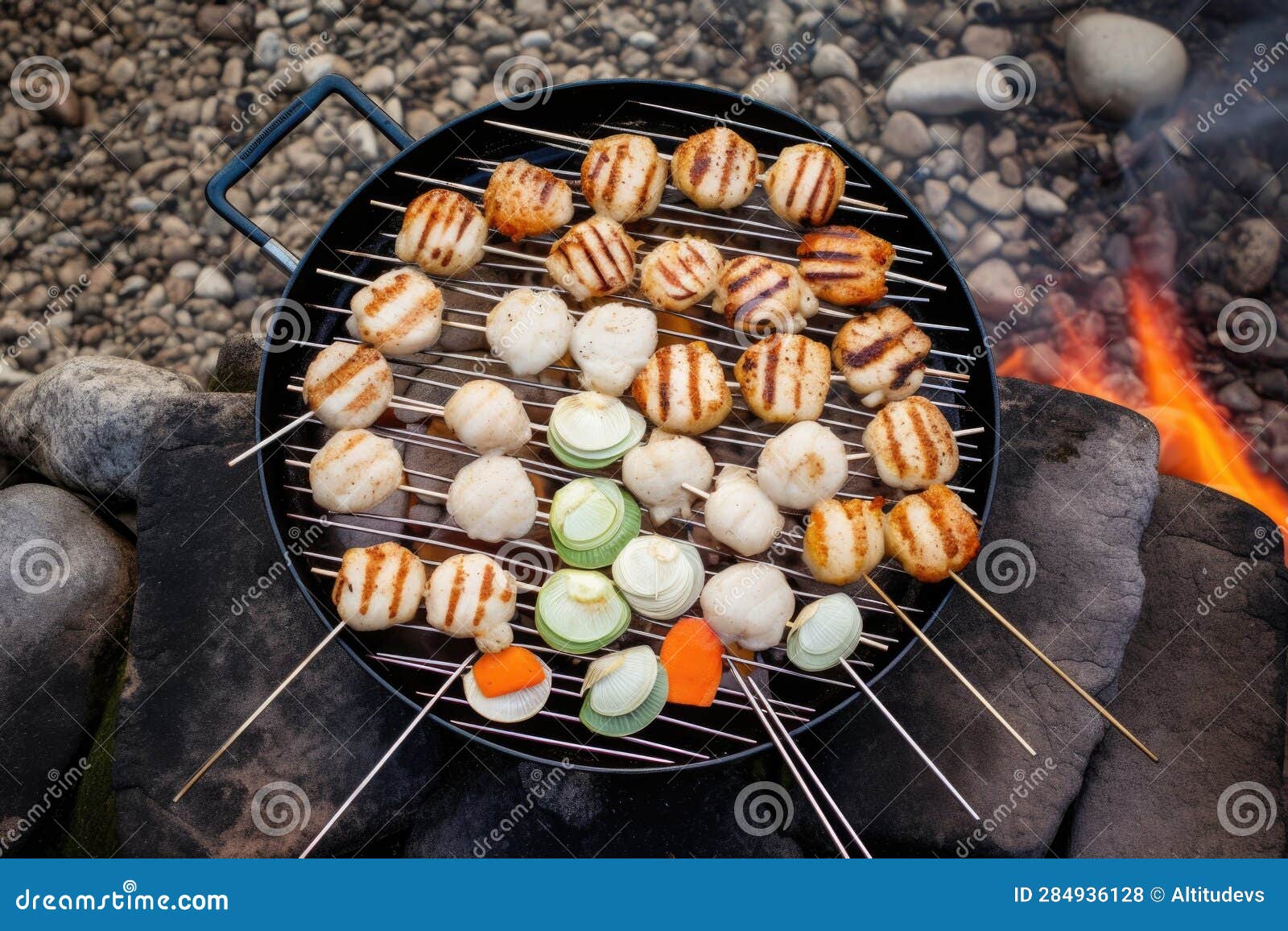 Overhead View of Scallops Cooking on a Beach Bbq Stock Illustration