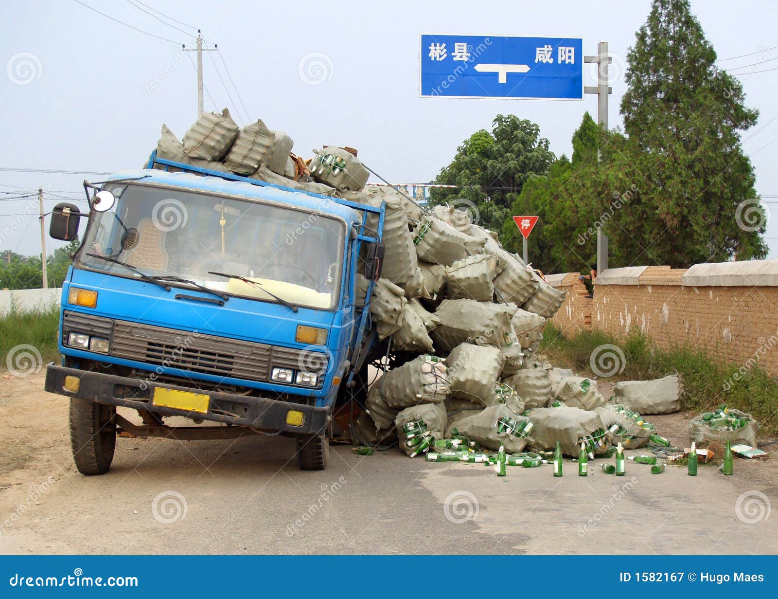 Overloaded Chinese Truck Accident Stock Image Image Of Worn Spilled 1582167