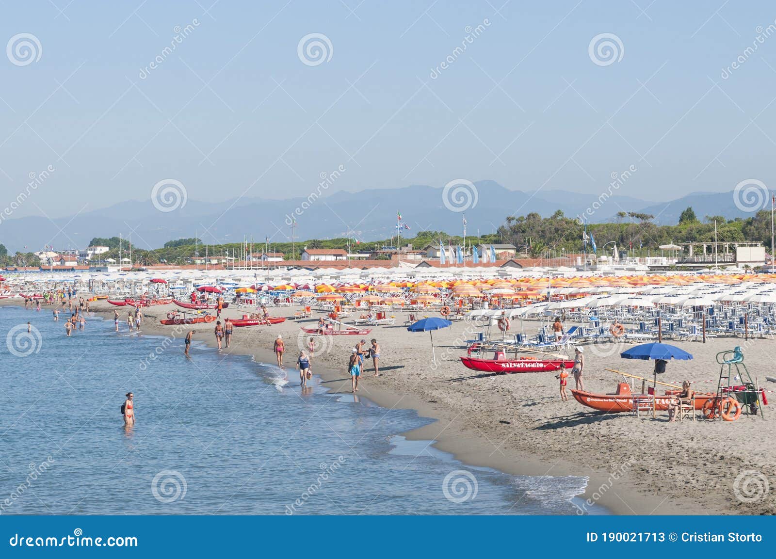 Overview of the Beaches and Seaside Resorts of Marina Di Carrara in Italy  after Anti-covid-19 Measures Editorial Stock Photo - Image of panoramic,  sand: 190021713