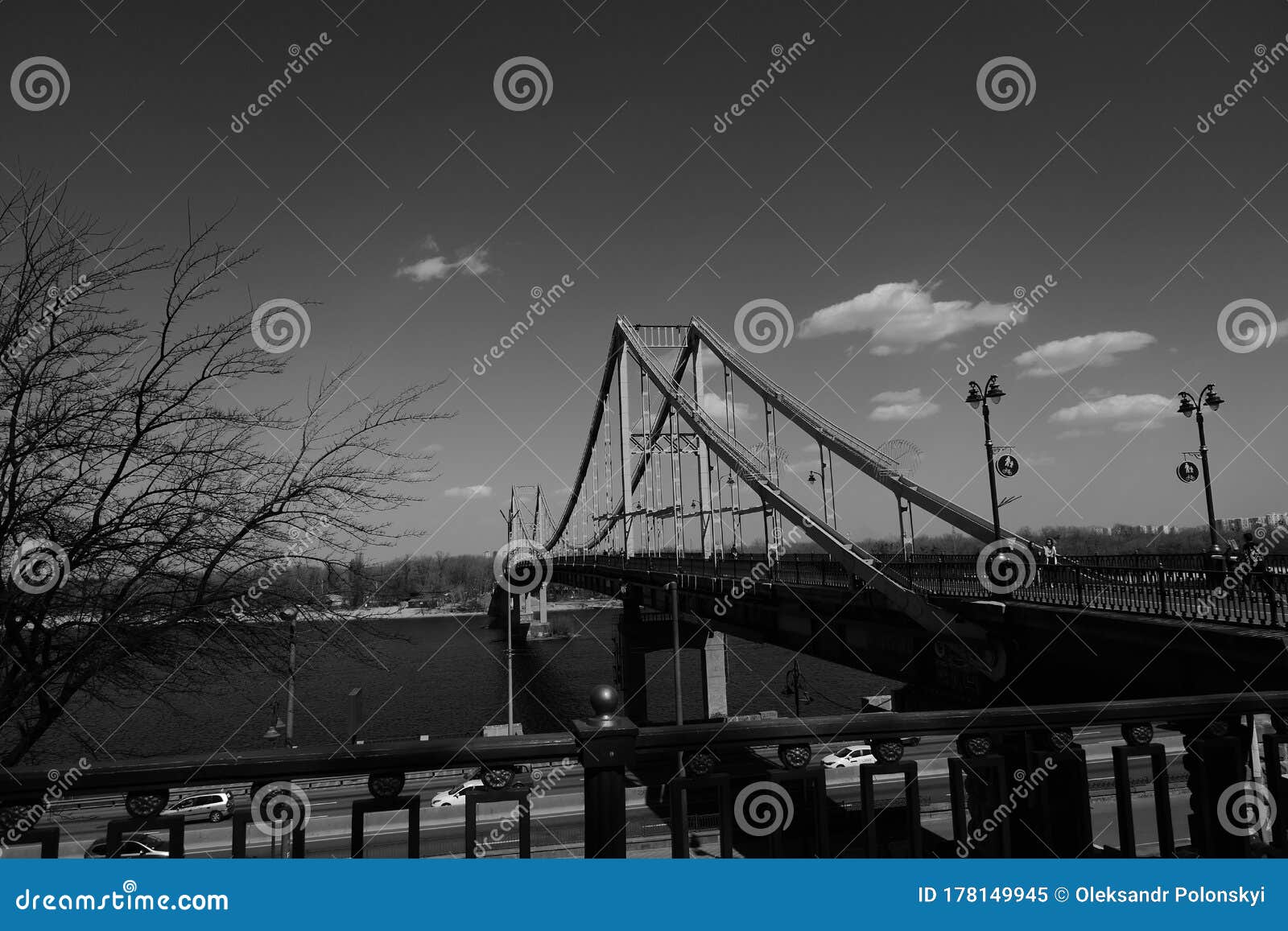 overview on the highway, over which the bridge is located, to the river, to the beach and to the park.