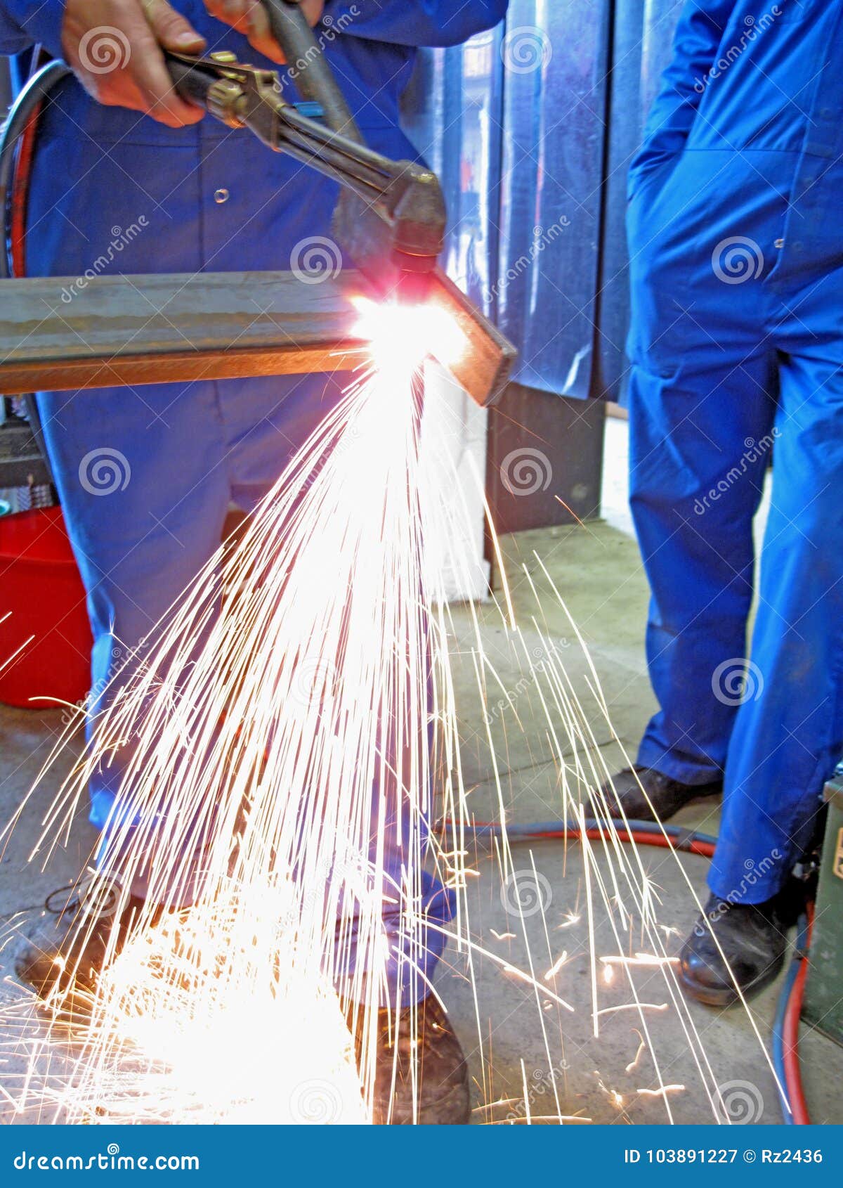 Oxy fuel cutting stock image. Image of rust, fumes, burn 103891227