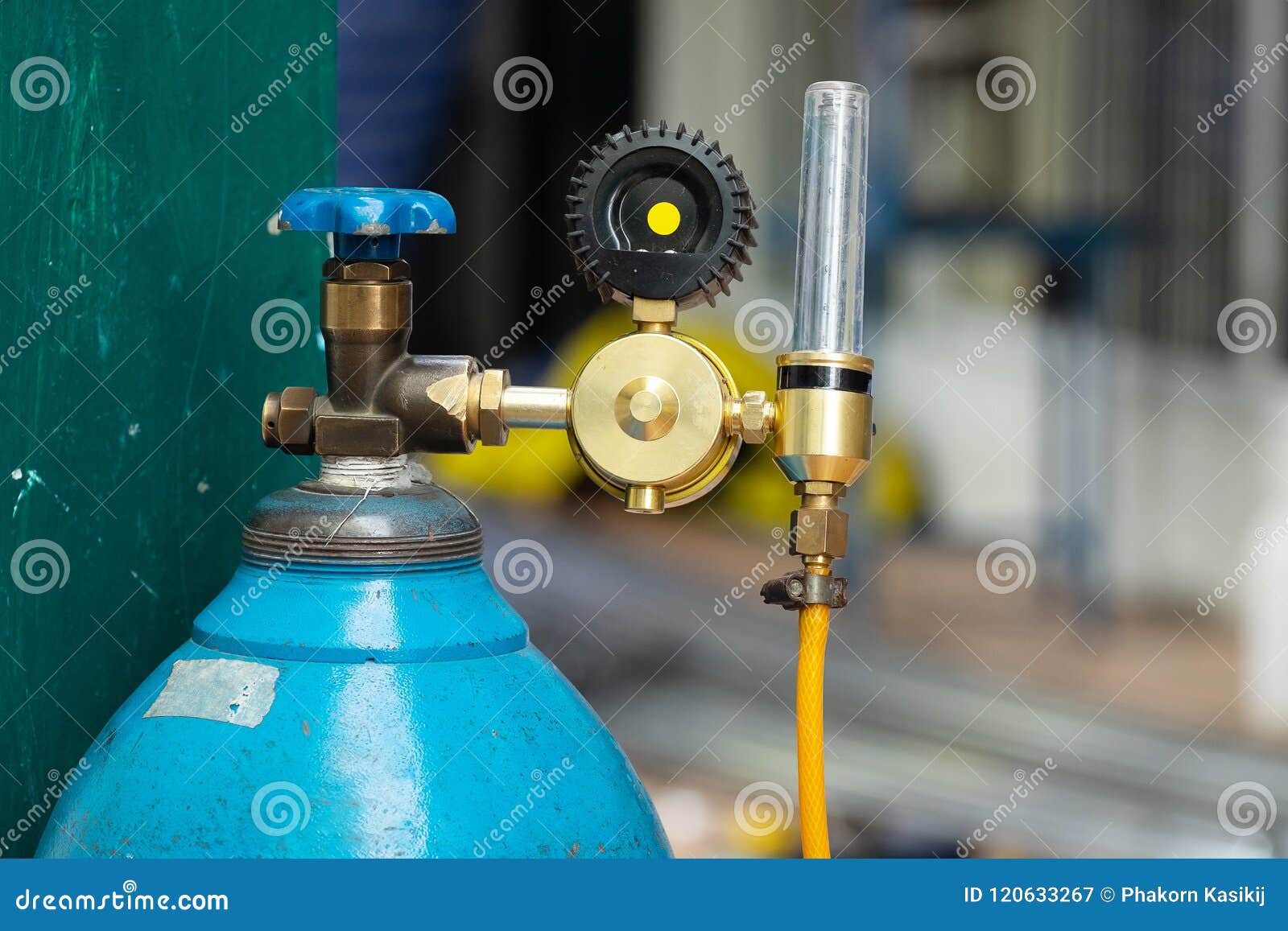 oxygen tank with an argon flowmeter for stainless steel welding
