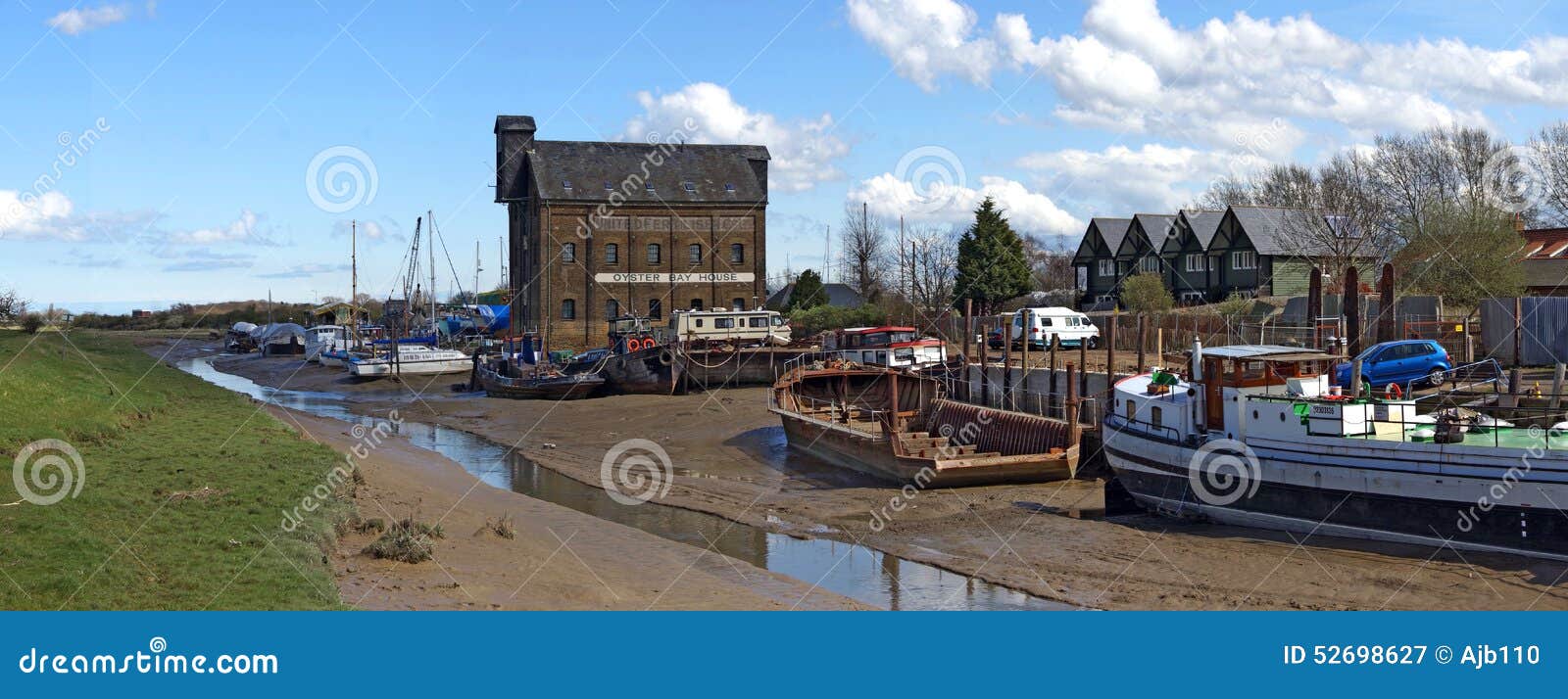 Oyster Bay House editorial photography. Image of house 52698627