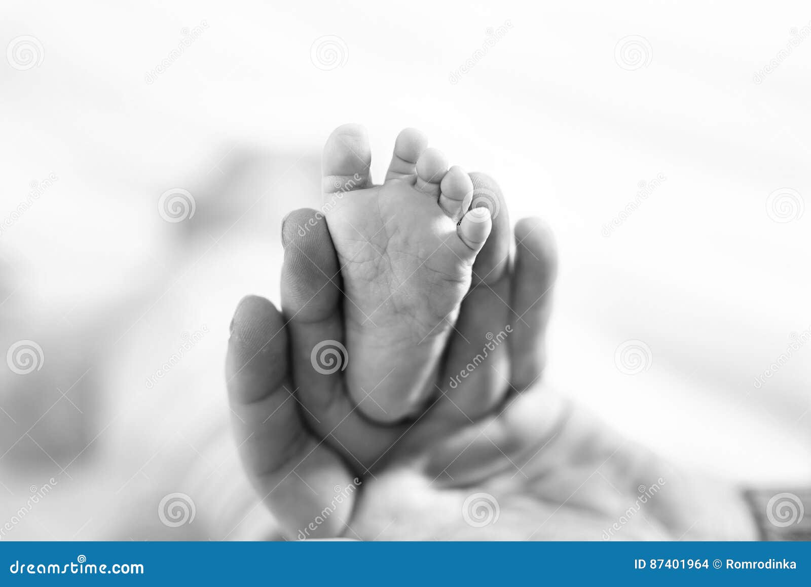 Le Pied Du Bebe En Noir Et Blanc Photos Libres De Droits Et Gratuites De Dreamstime