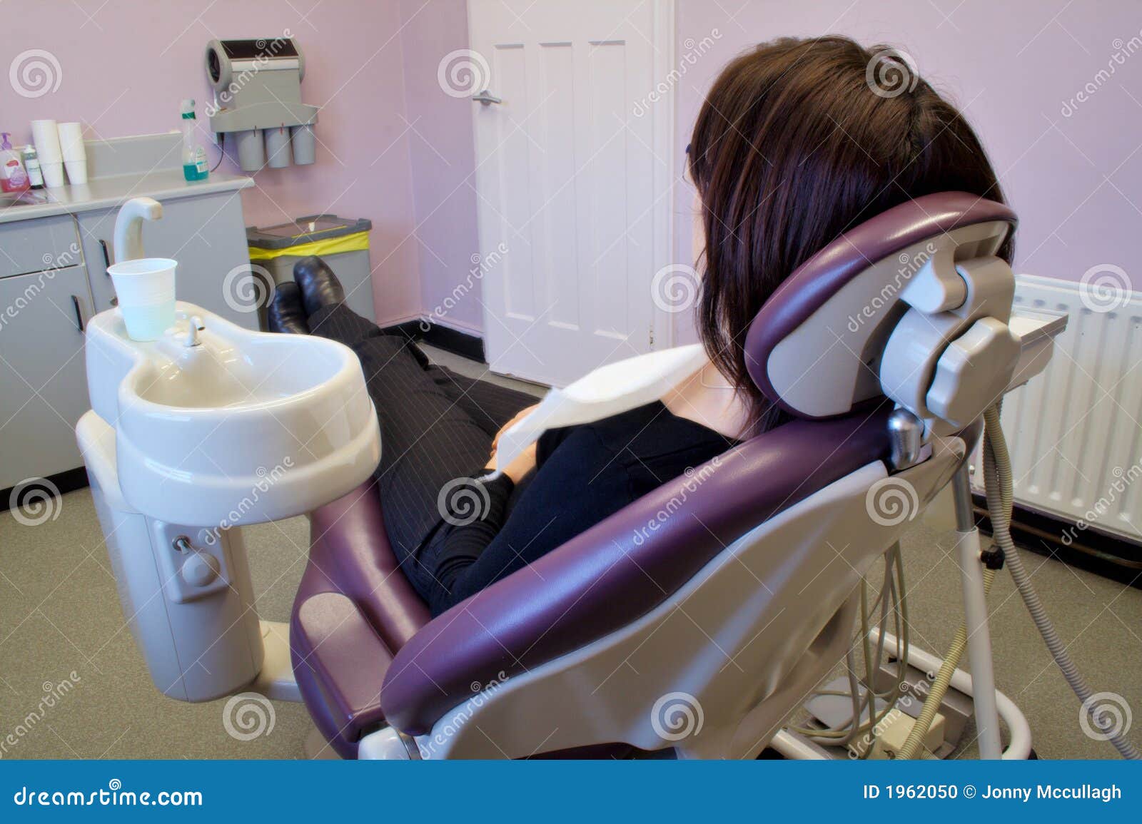 Paciente En La Silla Del Dentista Foto de archivo Imagen de