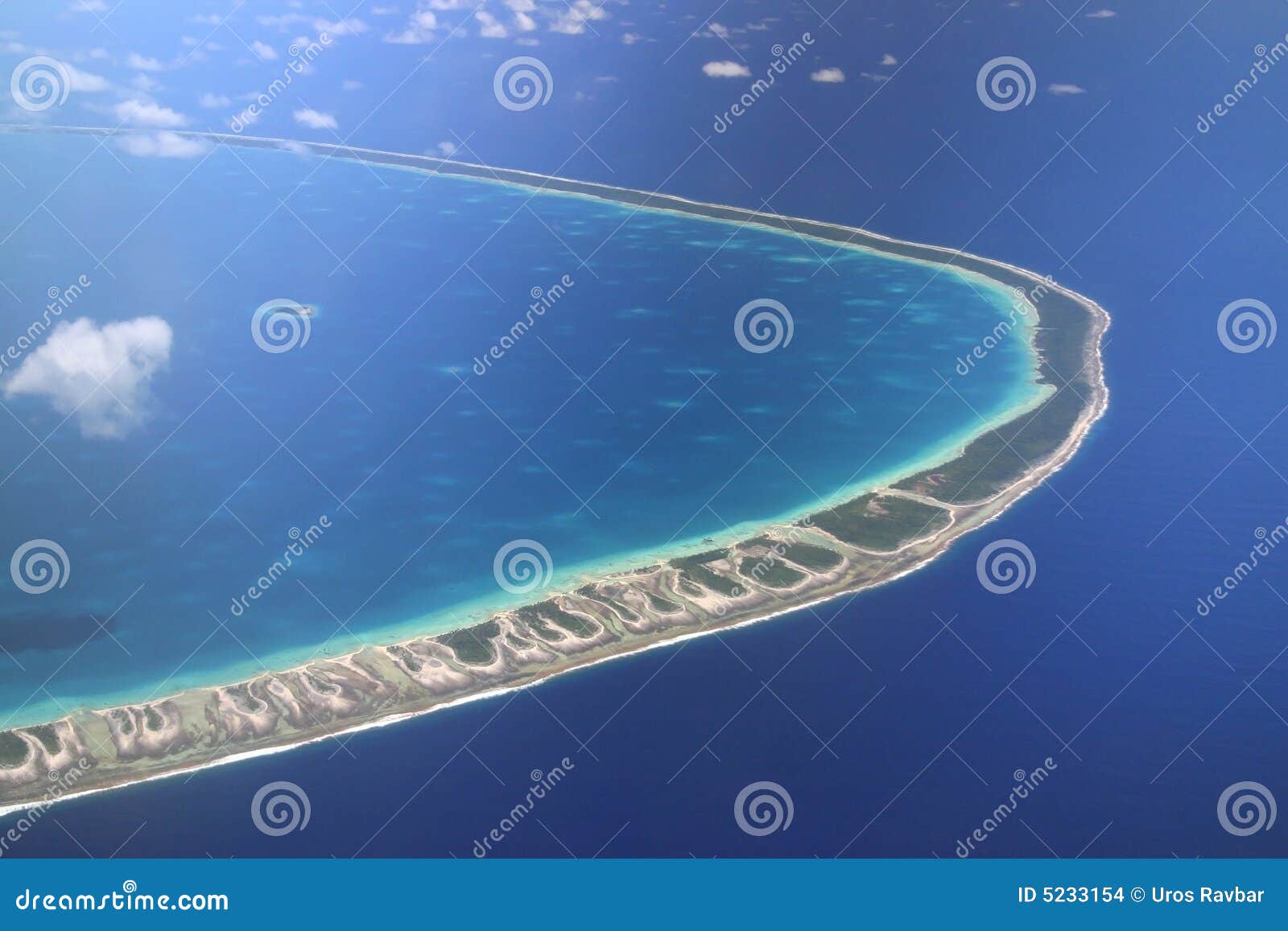 pacific atoll rangiroa