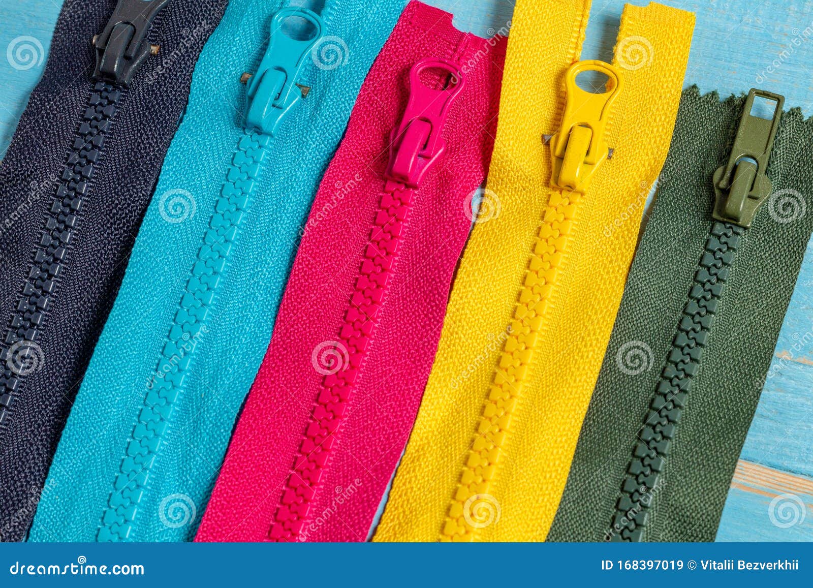 Pack Lot of Colorful Plastic and Metal Zippers Stripes with Sliders ...