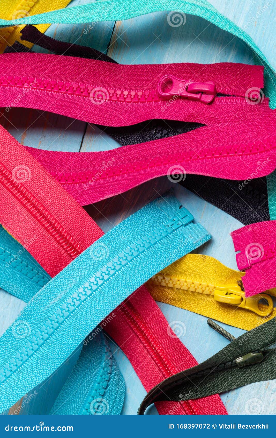 Pack Lot of Colorful Plastic and Metal Zippers Stripes with Sliders ...