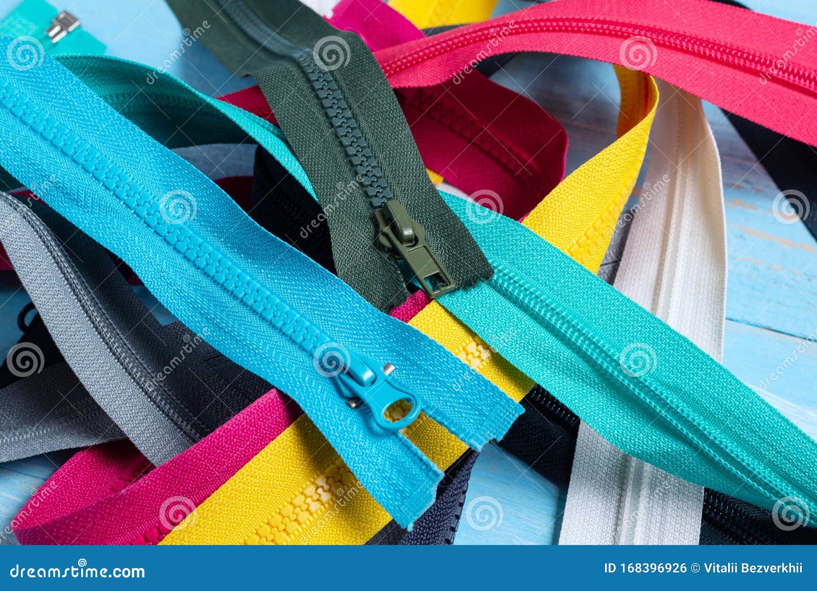 Pack a Lot of Colorful Plastic Zippers Stripes with Sliders Pattern for ...