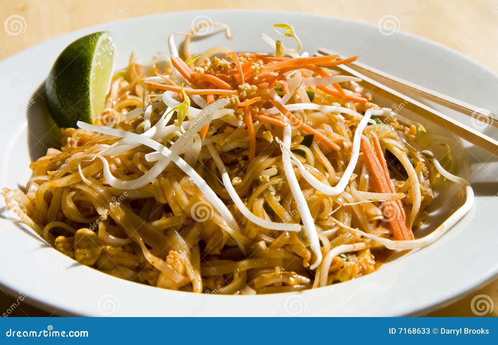 Pad Thai Lime and Chopsticks Stock Image Image of shiny, noodles 7168633