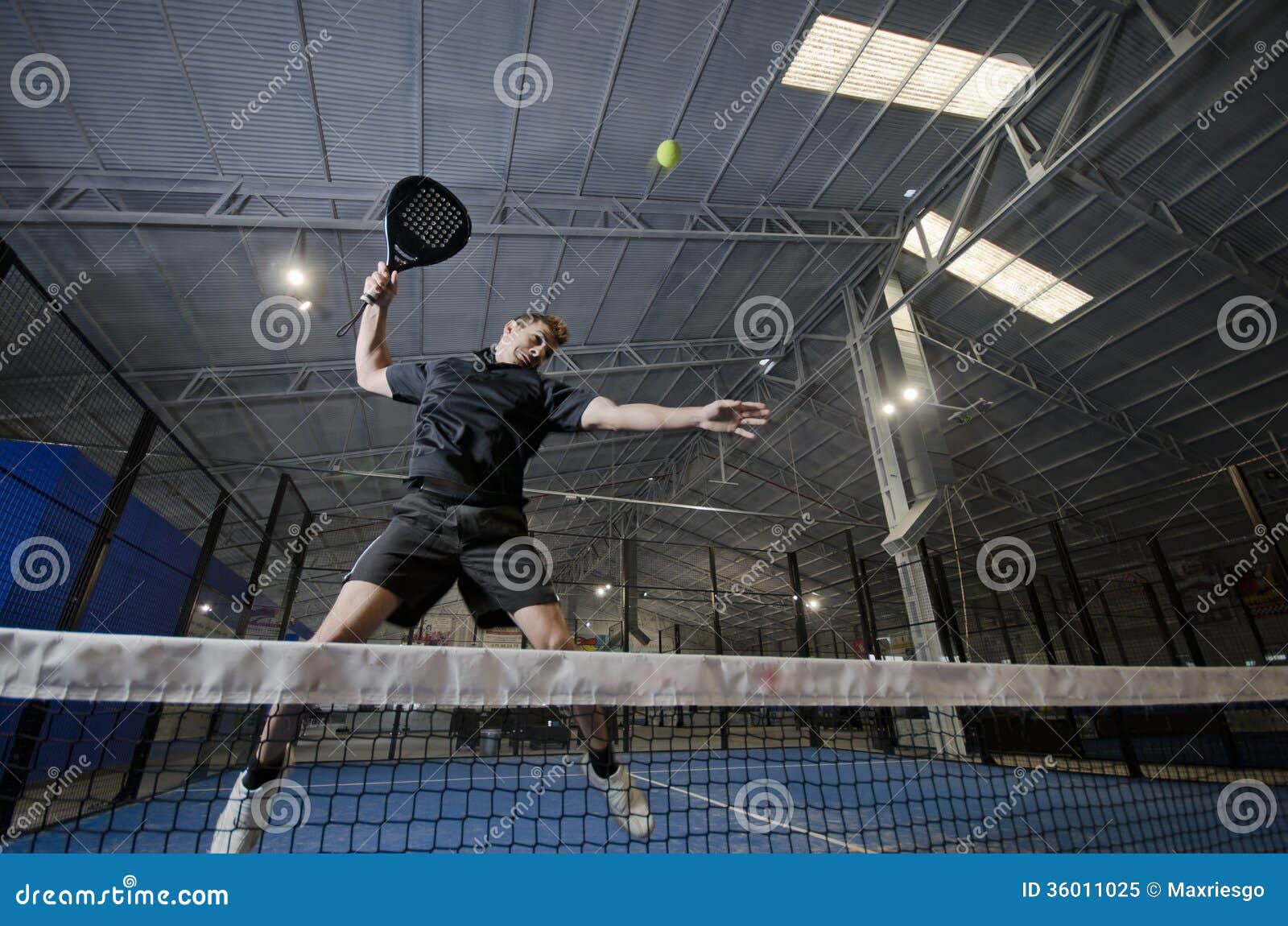 Paddle tennis smash stock image. Image of sport, latin 36011025