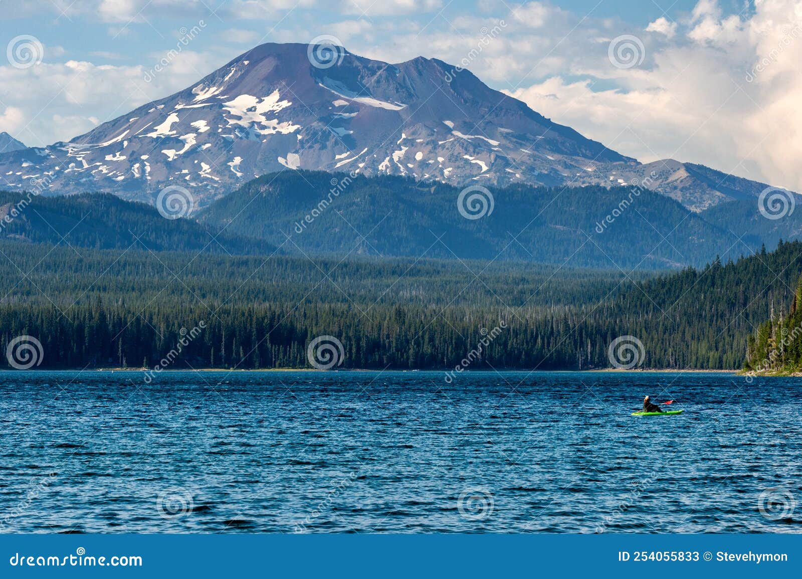 kayak on elk lake near bend, oregon