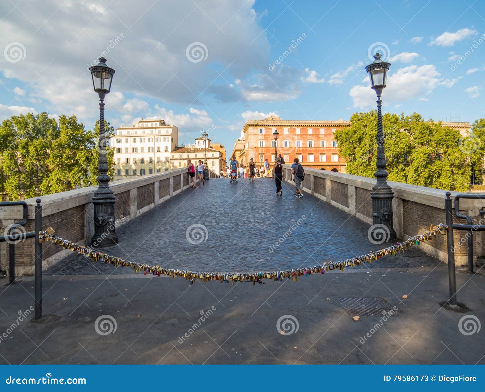 Padlocks Bridge in Rome editorial stock photo. Image of italian 79586173