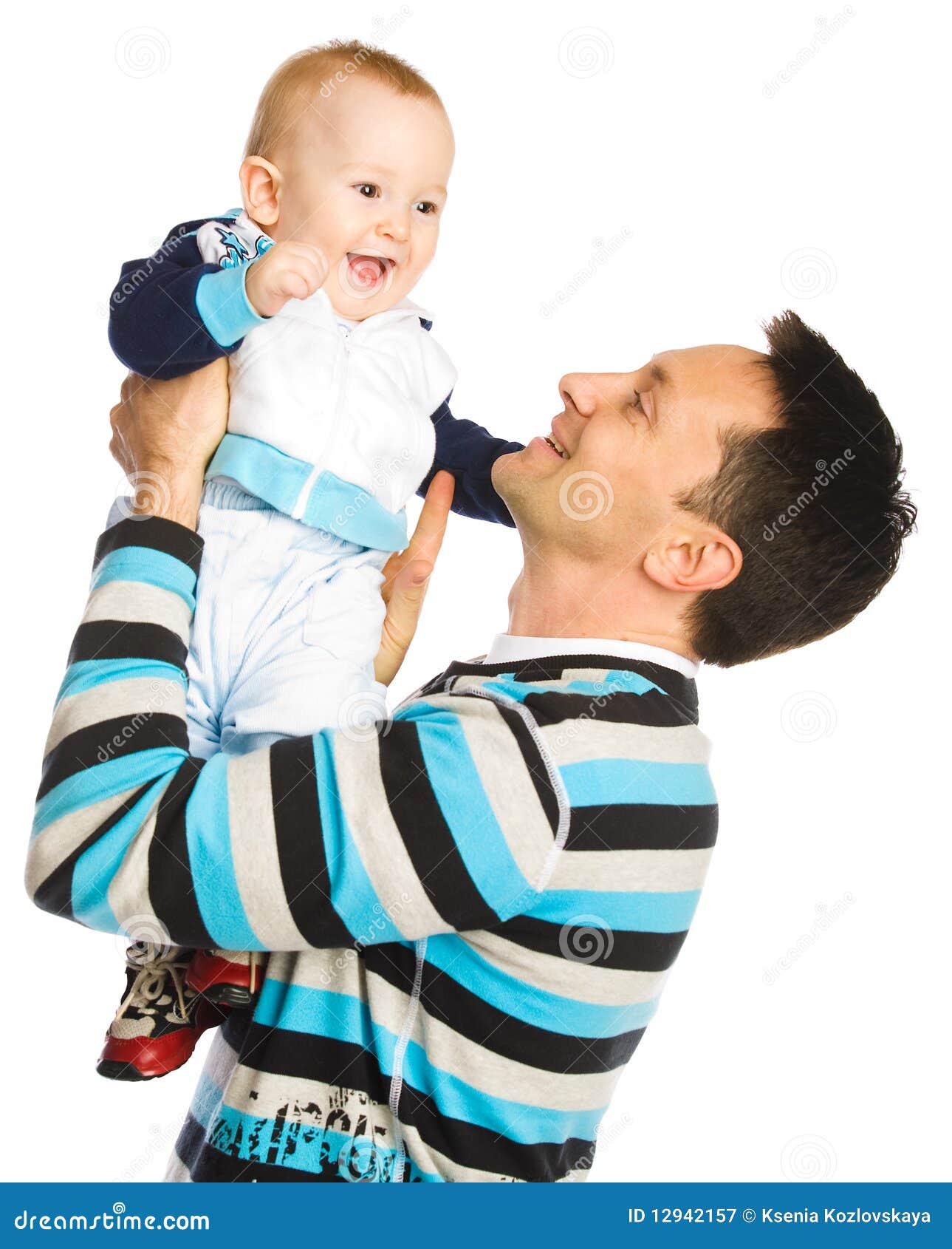 Padre e hijo felices imagen de archivo. Imagen de confidente 12942157