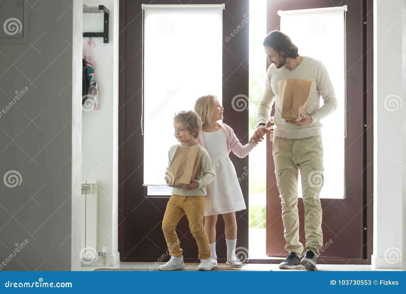 Foto De Stock Fondo Con Artículos Para El Hogar, Libre De Derechos