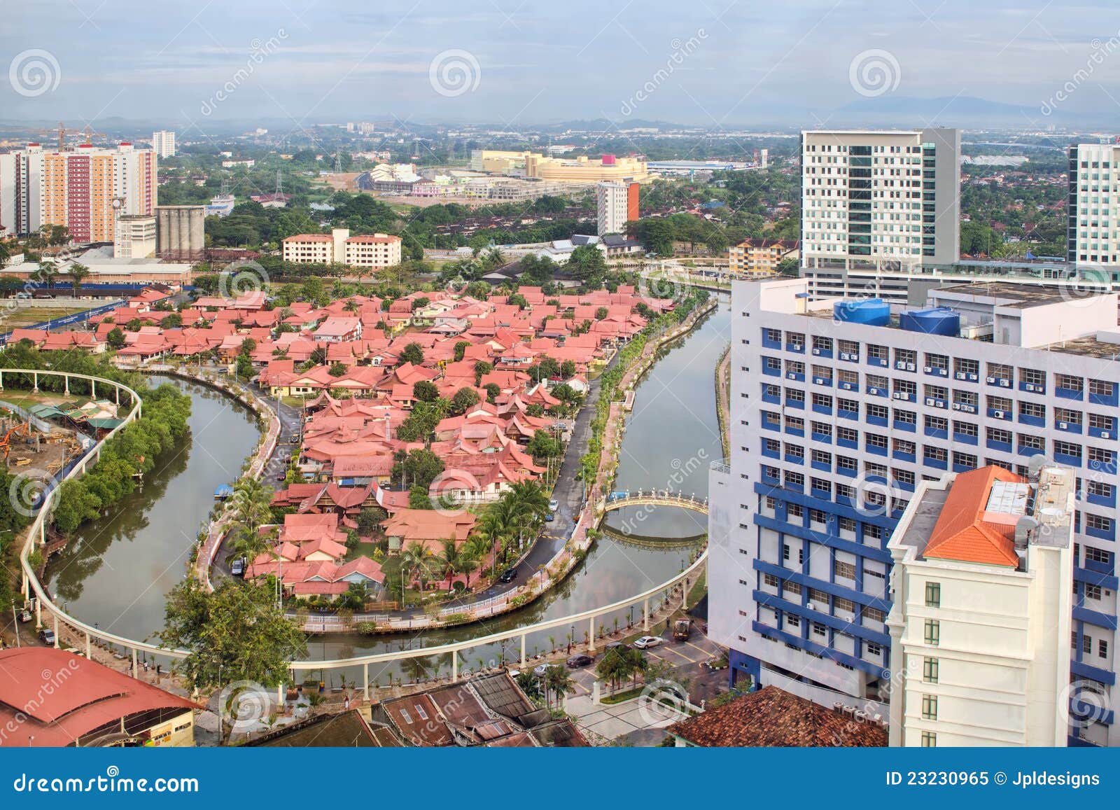 Paesaggio Urbano Del Malacca Con Il Fiume Di Melaka Immagine Stock ...