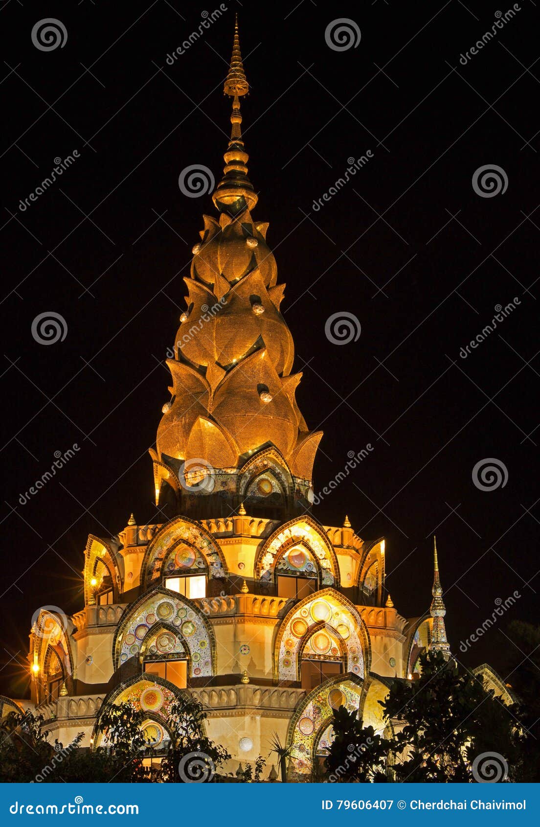 Gold Pagoda, Public Temple in Phetchabun Thailand &quot;Wat Phra That Pha Son Kaew&quot;_Night Scene