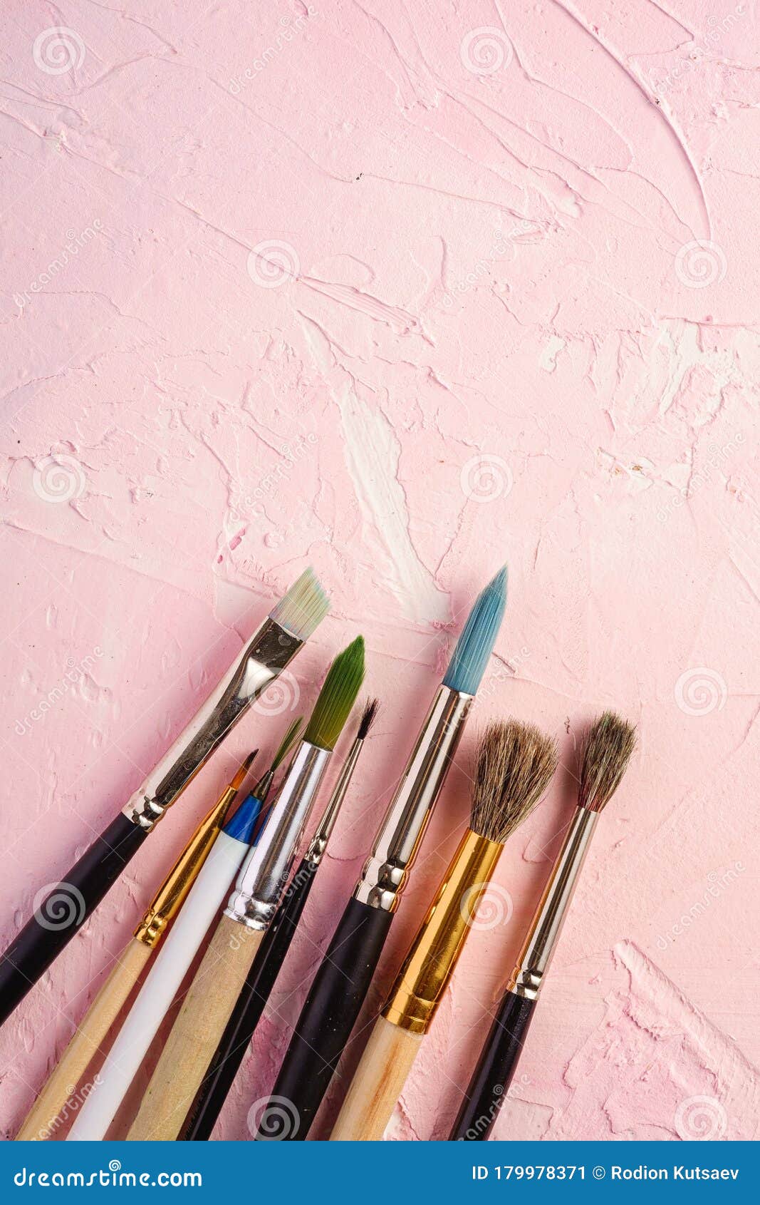 Paint Brushes, Artist Tools for Drawing on Textured Pink Background Stock  Image - Image of creative, design: 179978371