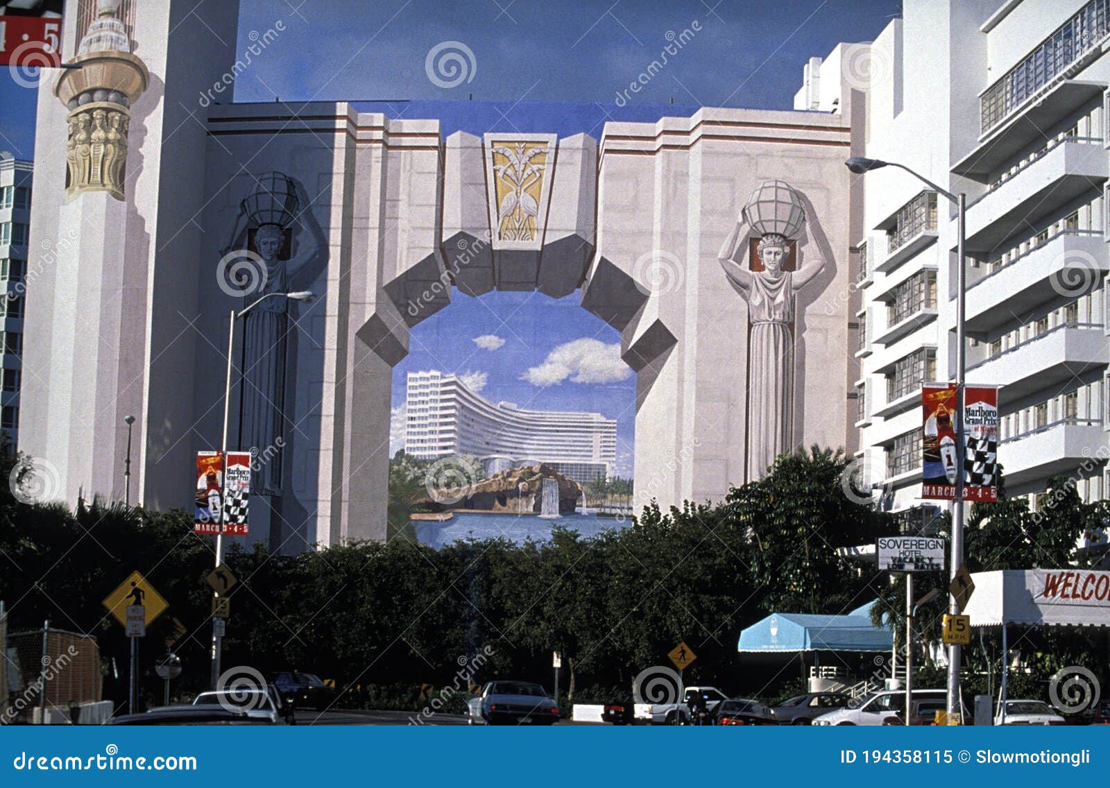 PAINTED WALL in MIAMI in FLORIDA Editorial Image Image of oeil