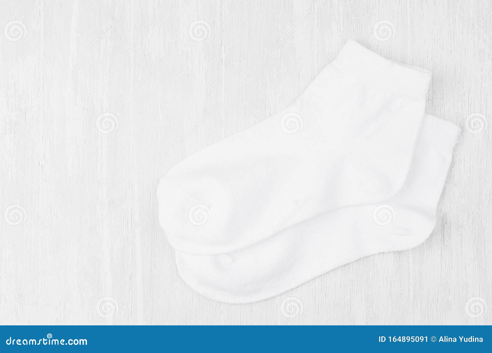 Download Pair Blank White Medium Socks Flat Lay On White Wood Board ...