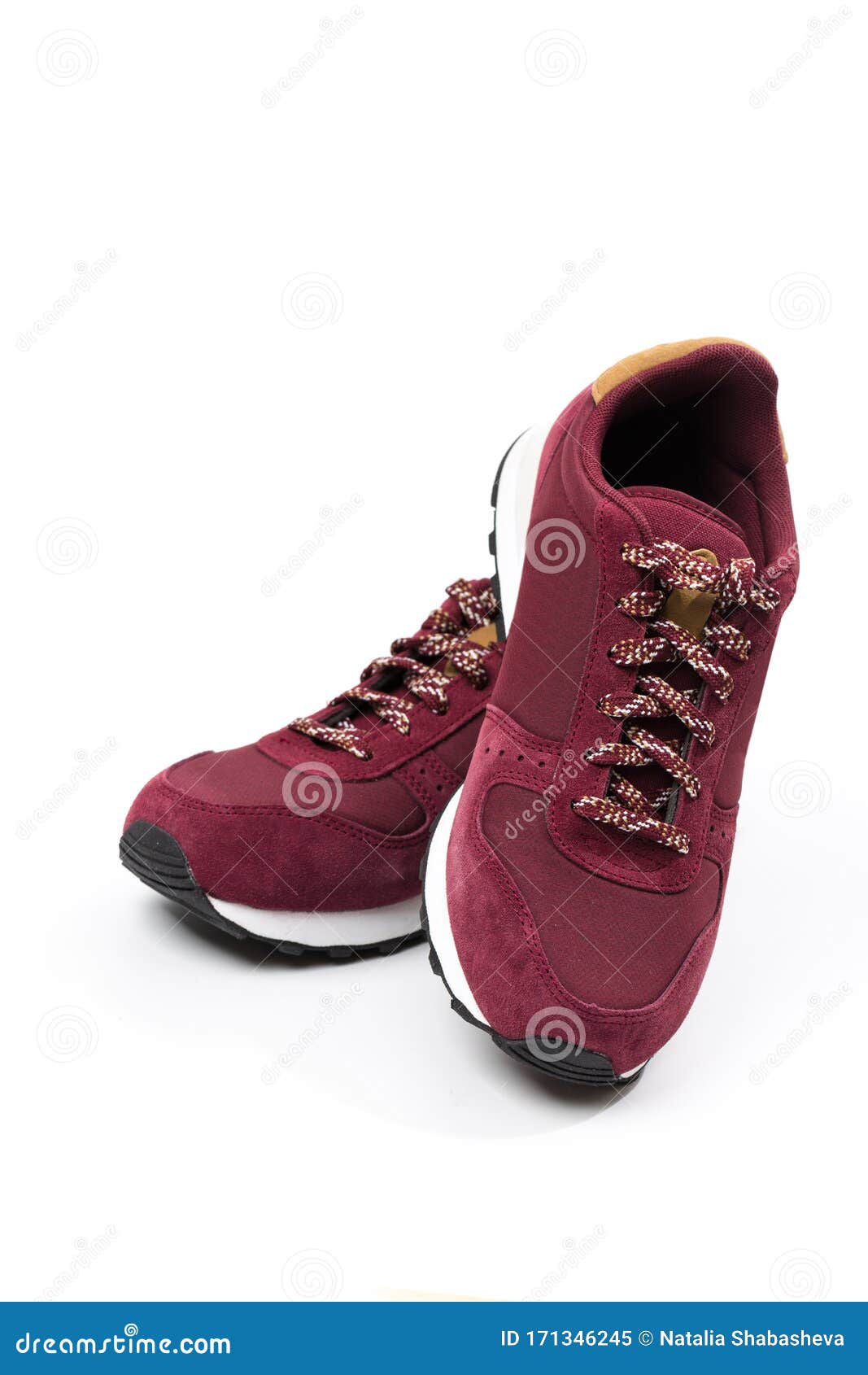 burgundy athletic shoes