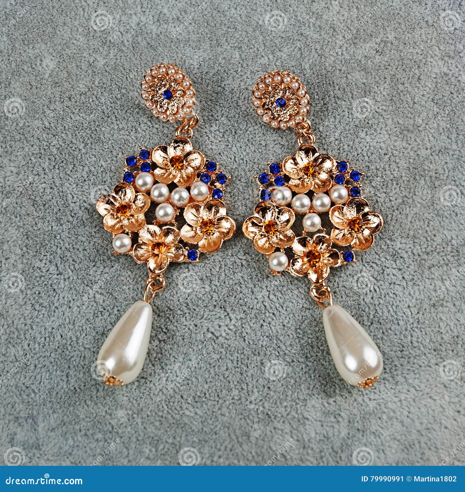 Pair of vintage earrings stock image. Image of elegance - 79990991