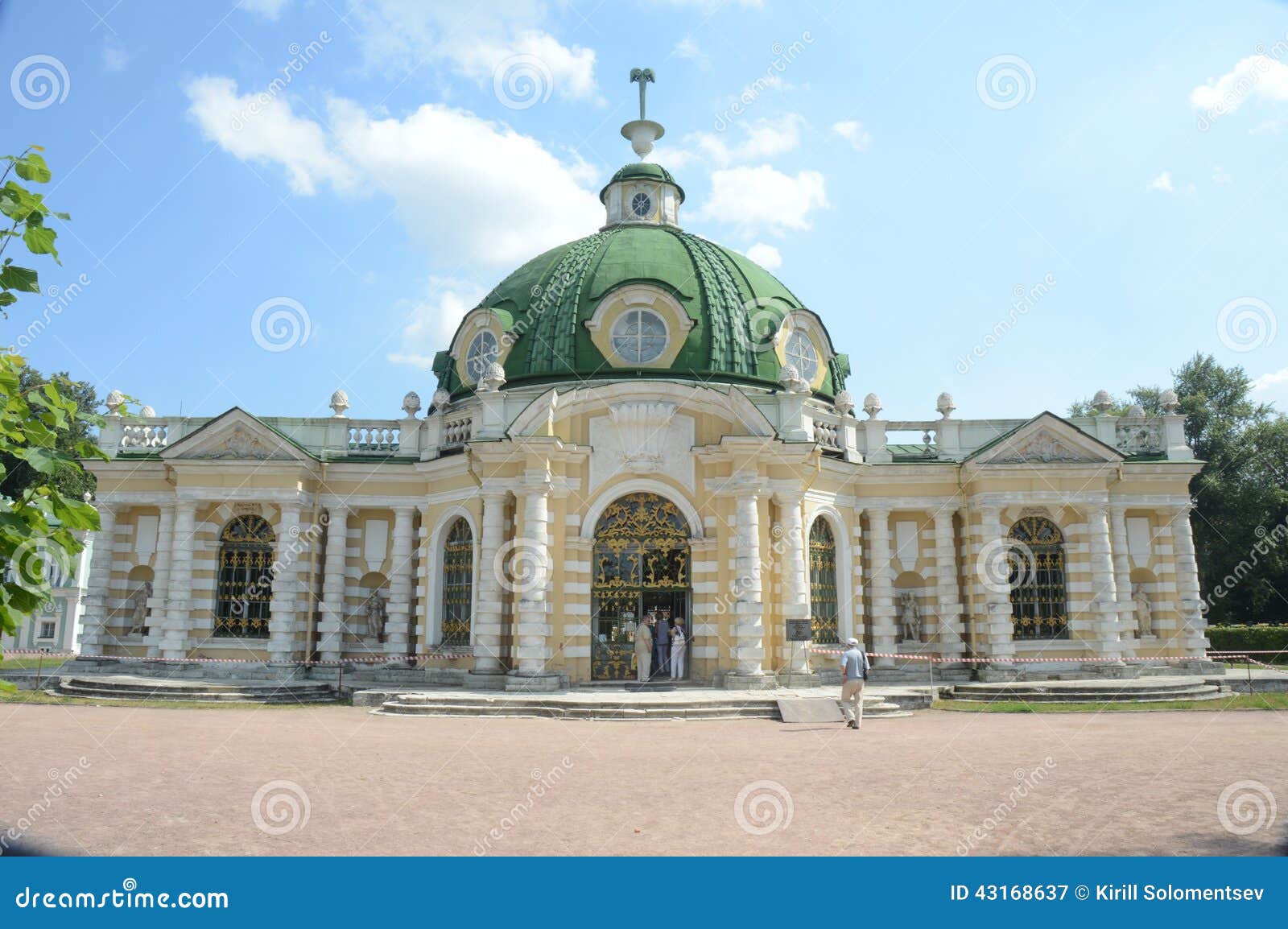 the palace and park ensemble kuskovo graphs sheremetevs xviii-xix centuries grotto 1756-1761 architect argunov moscow heat