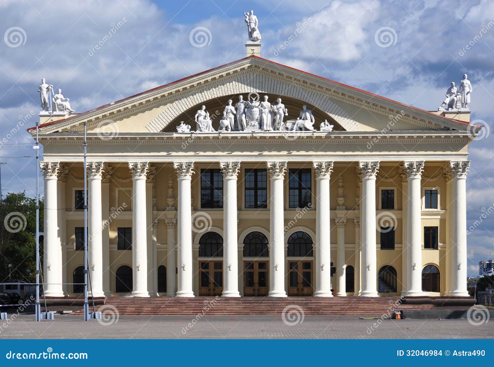 palace of trade unions in minsk. belarus