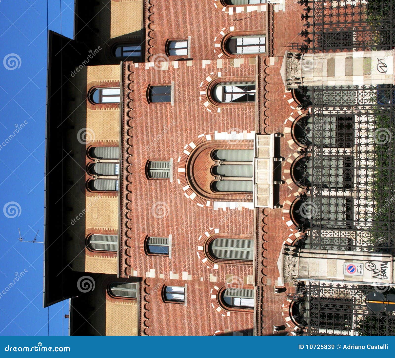 Palazzo di Gonzaga, Milano immagine stock. Immagine di palazzo 10725839