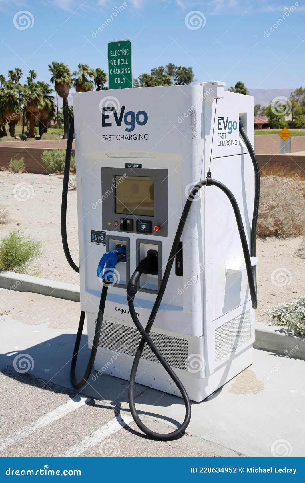 palm-springs-california-june-6-2021-electric-car-charging-station