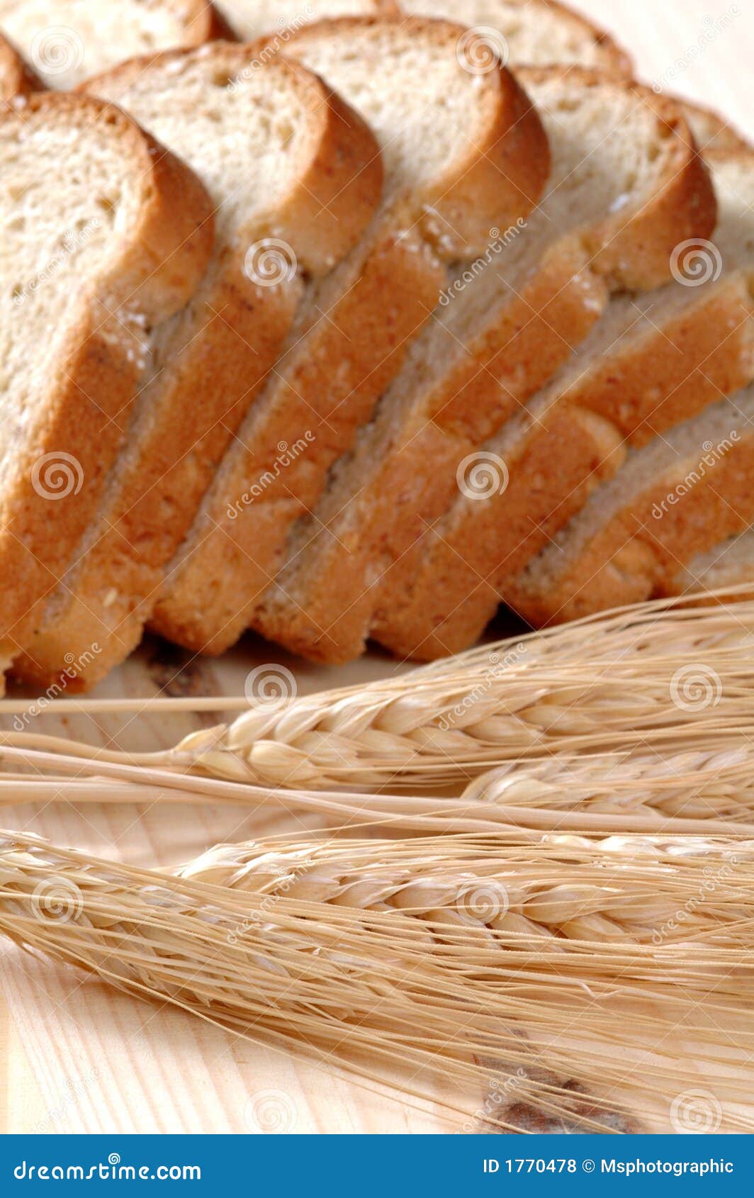 Pan del trigo foto de archivo. Imagen de entero, trigo 1770478