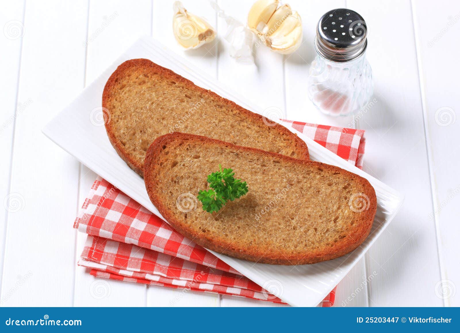 Pan fried bread and garlic stock image. Image of closeup 25203447