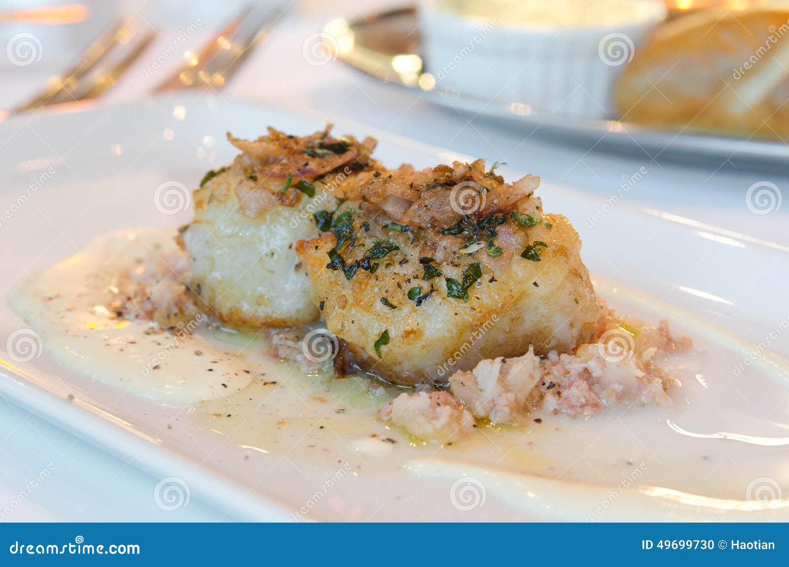 pan roasted jumbo scallops