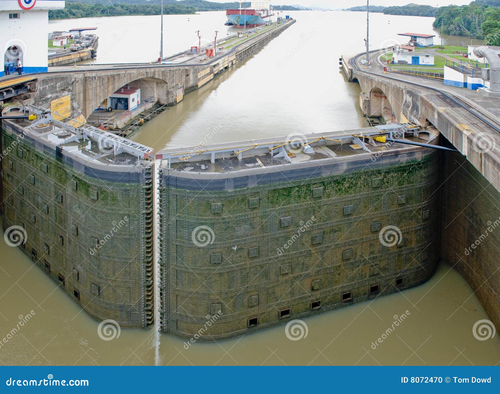 panama canal lock gate