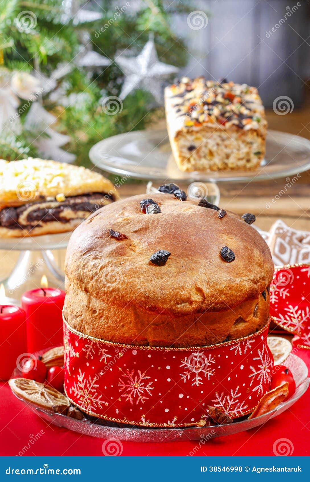 Panettone - Traditional Italian Christmas Cake Stock Photo - Image of ...