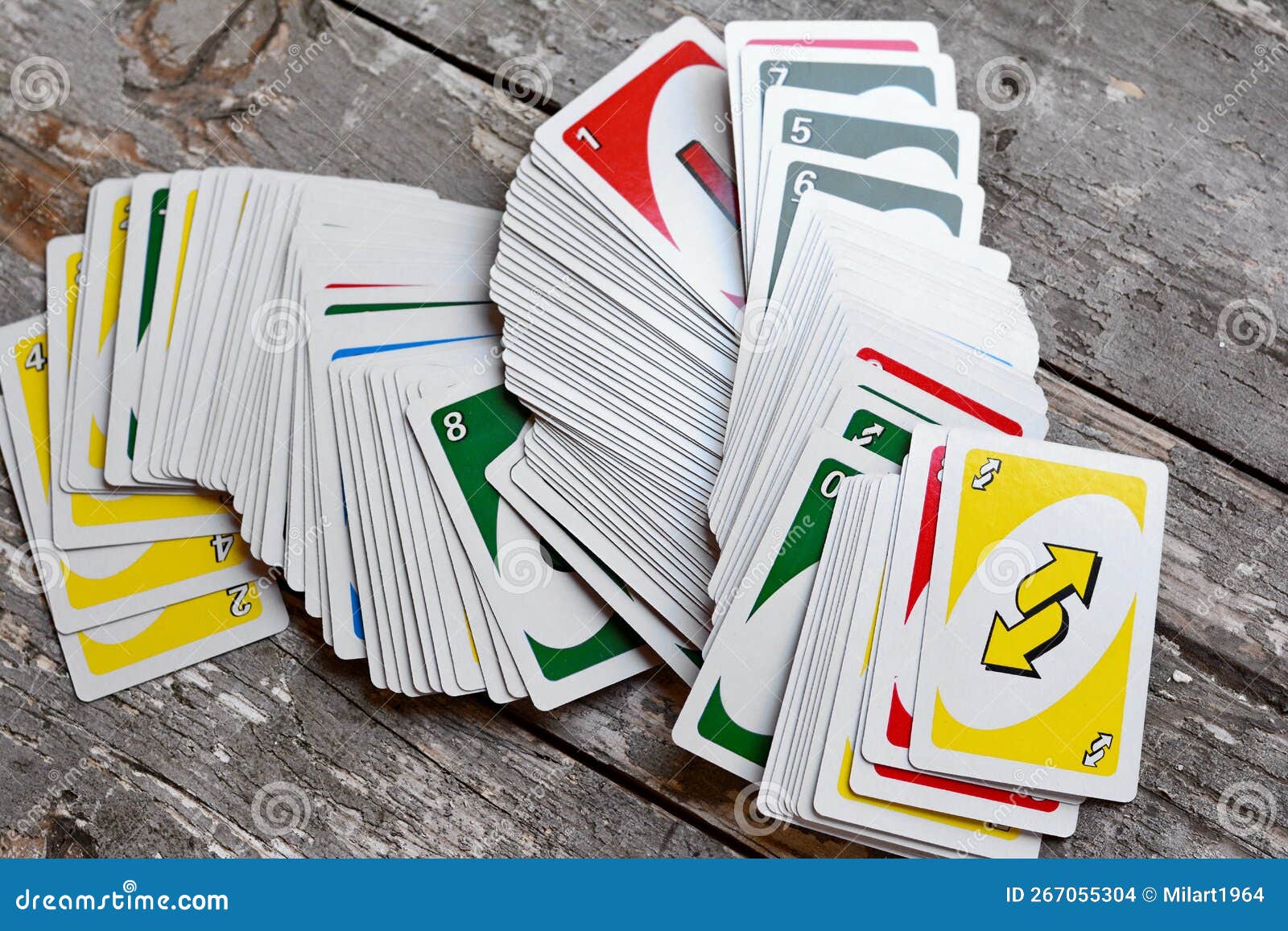 Pano De Fundo Das Cartas De Jogar Do Uno. Foto de Stock Editorial