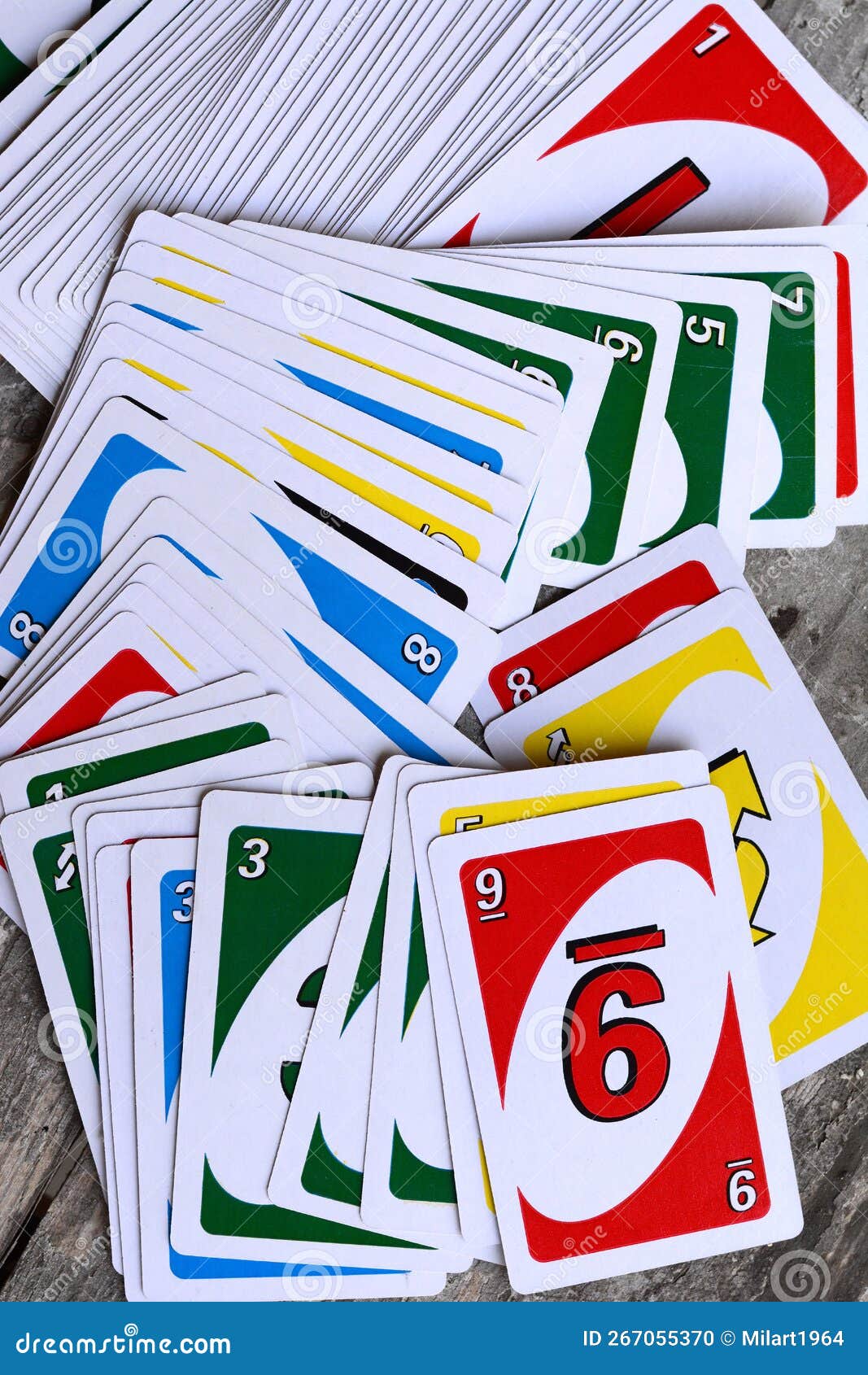 Pano De Fundo Das Cartas De Jogar Do Uno. Foto de Stock Editorial