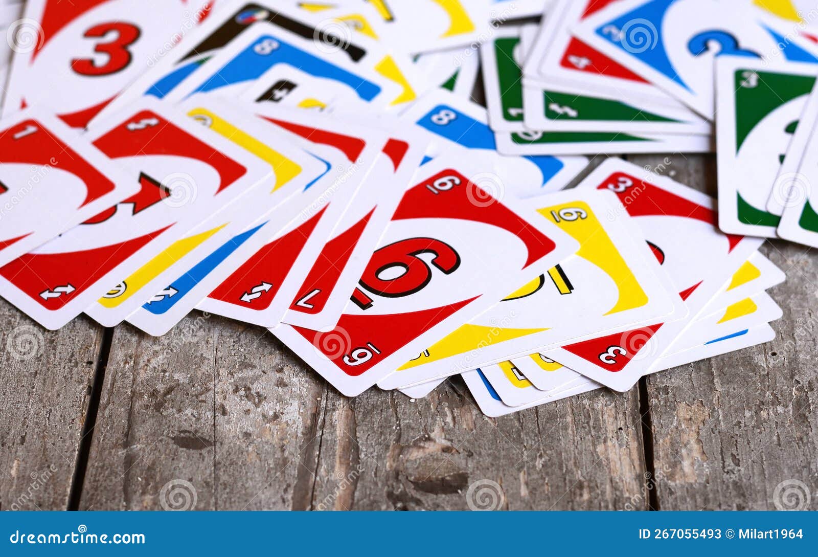 Pano De Fundo Das Cartas De Jogar Do Uno. Foto de Stock Editorial - Imagem  de arranjado, bloco: 267055493