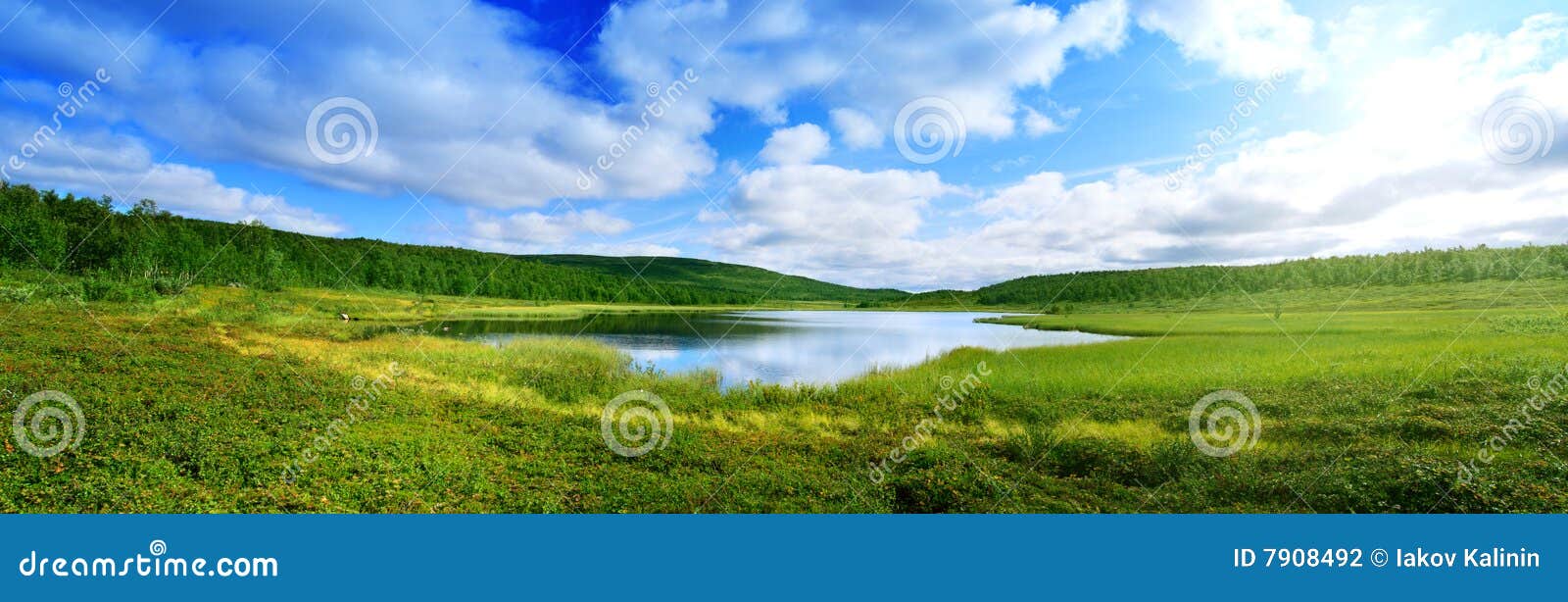 pano of north mountain lake