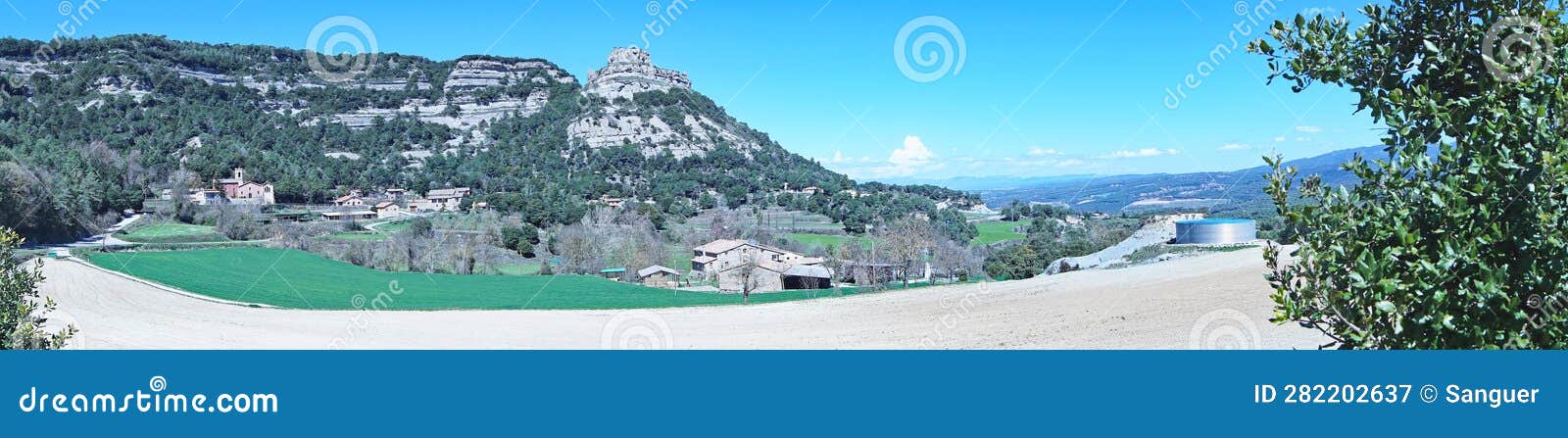 panorÃ¡mica de sant martÃ­ de centelles en barcelona