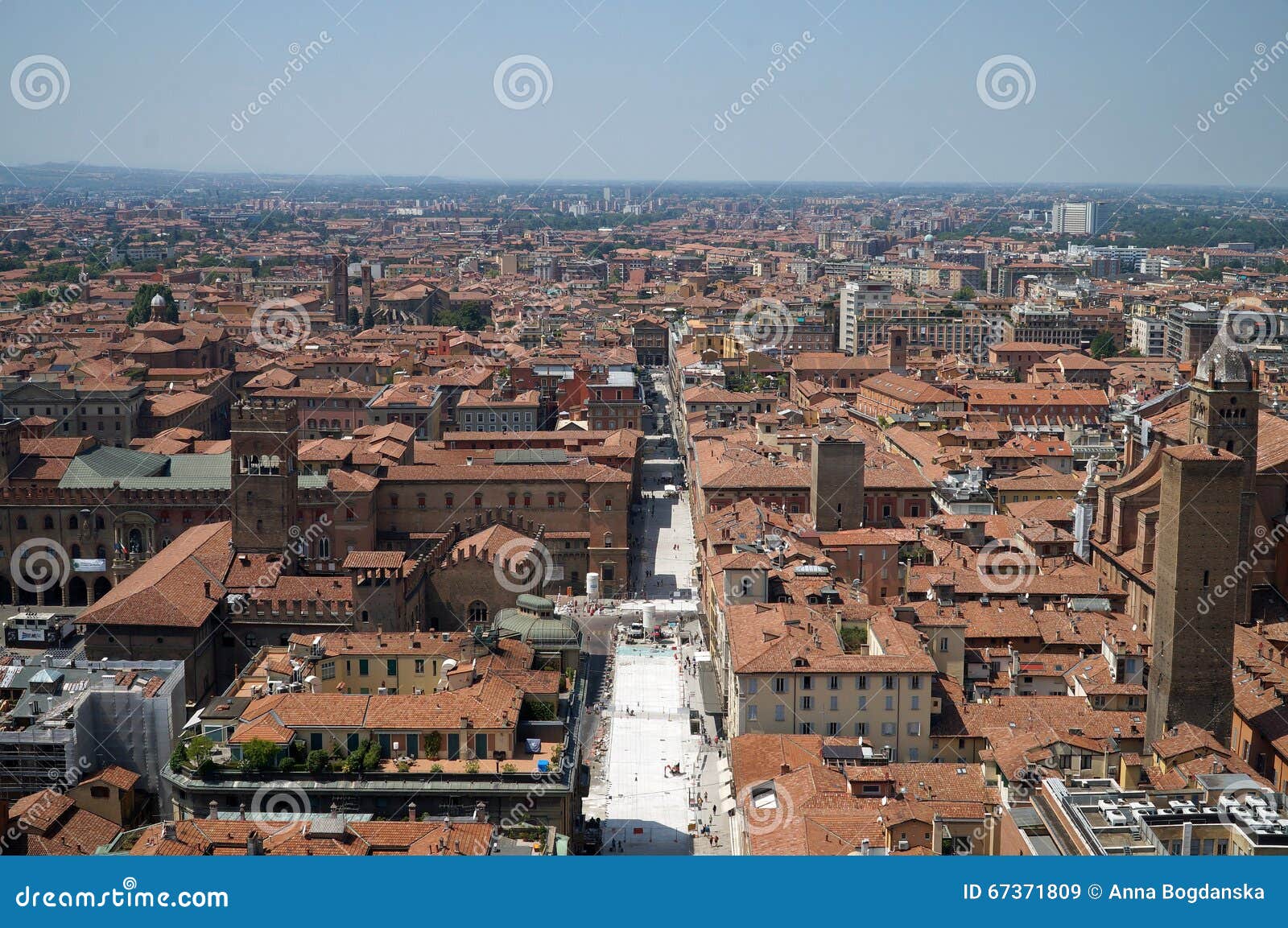 Panorama of Bologna editorial stock image. Image of italy 67371809