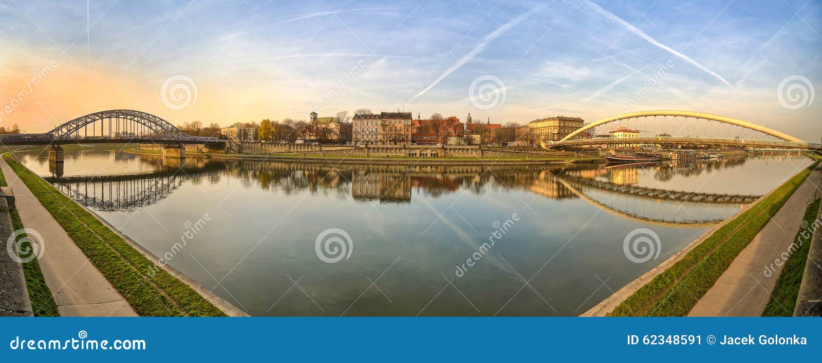 panorama boulevard vistula in krakow, view of the kazimierz district.