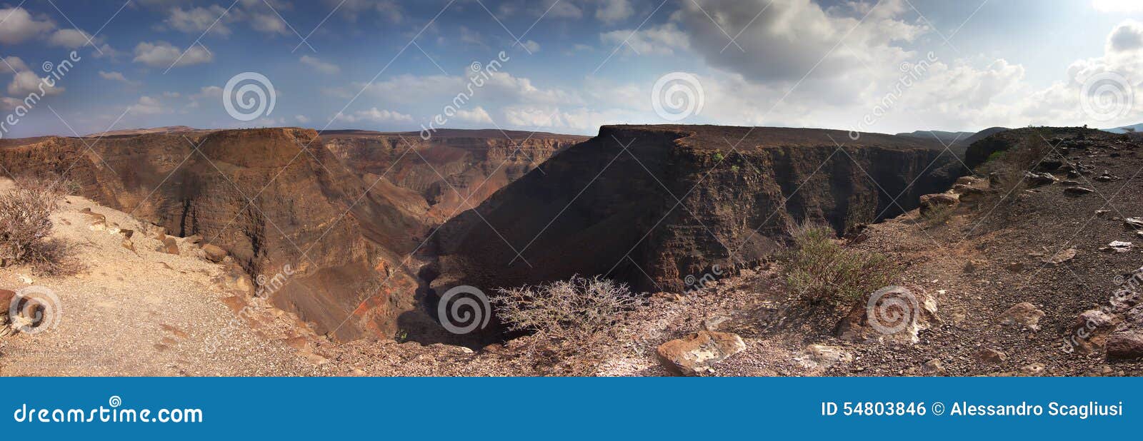 panorama: canyon arta in djibouti - gibuti