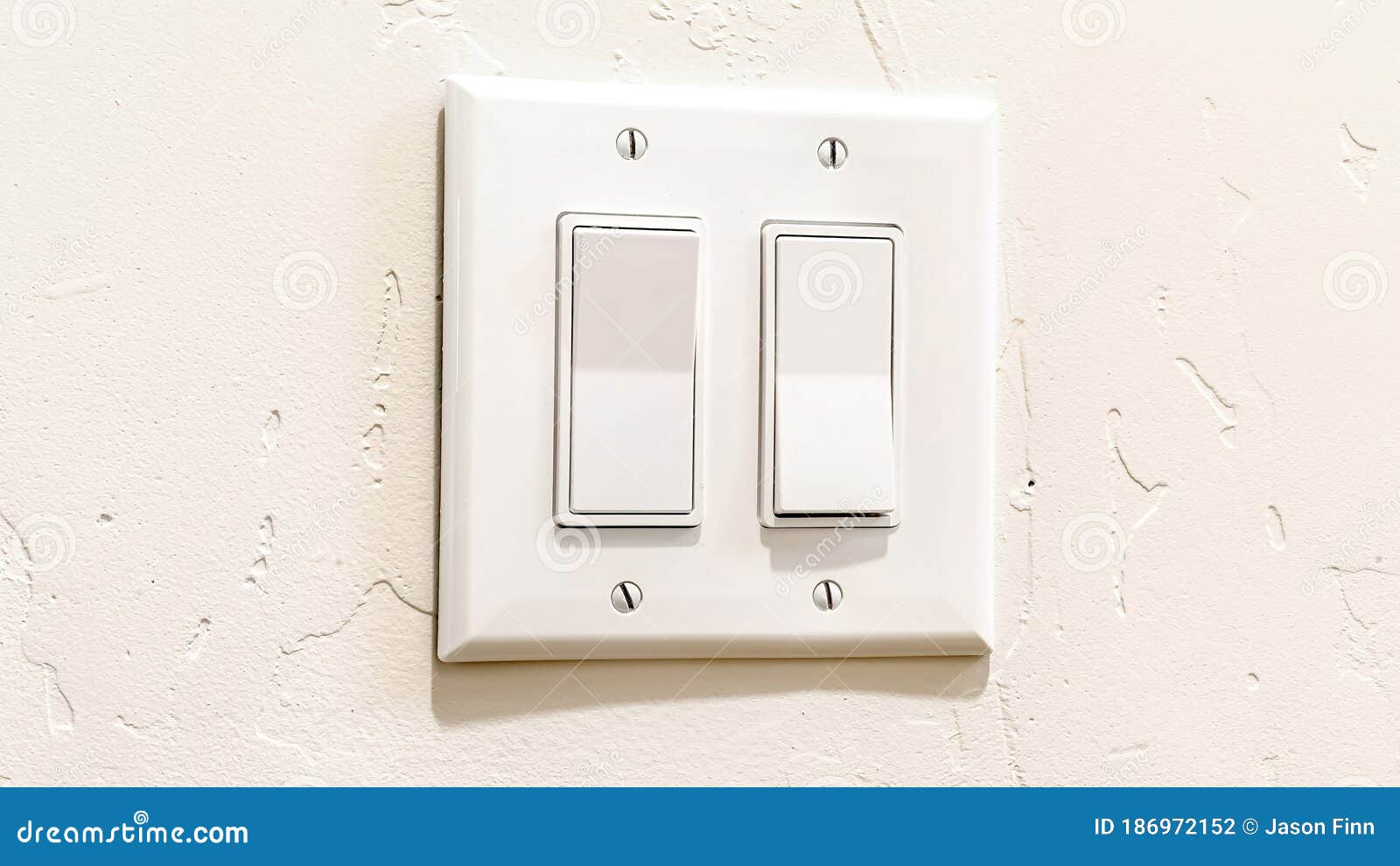 Panorama Indoor Multiple Rocker Light Switch with Broad Flat Levers and