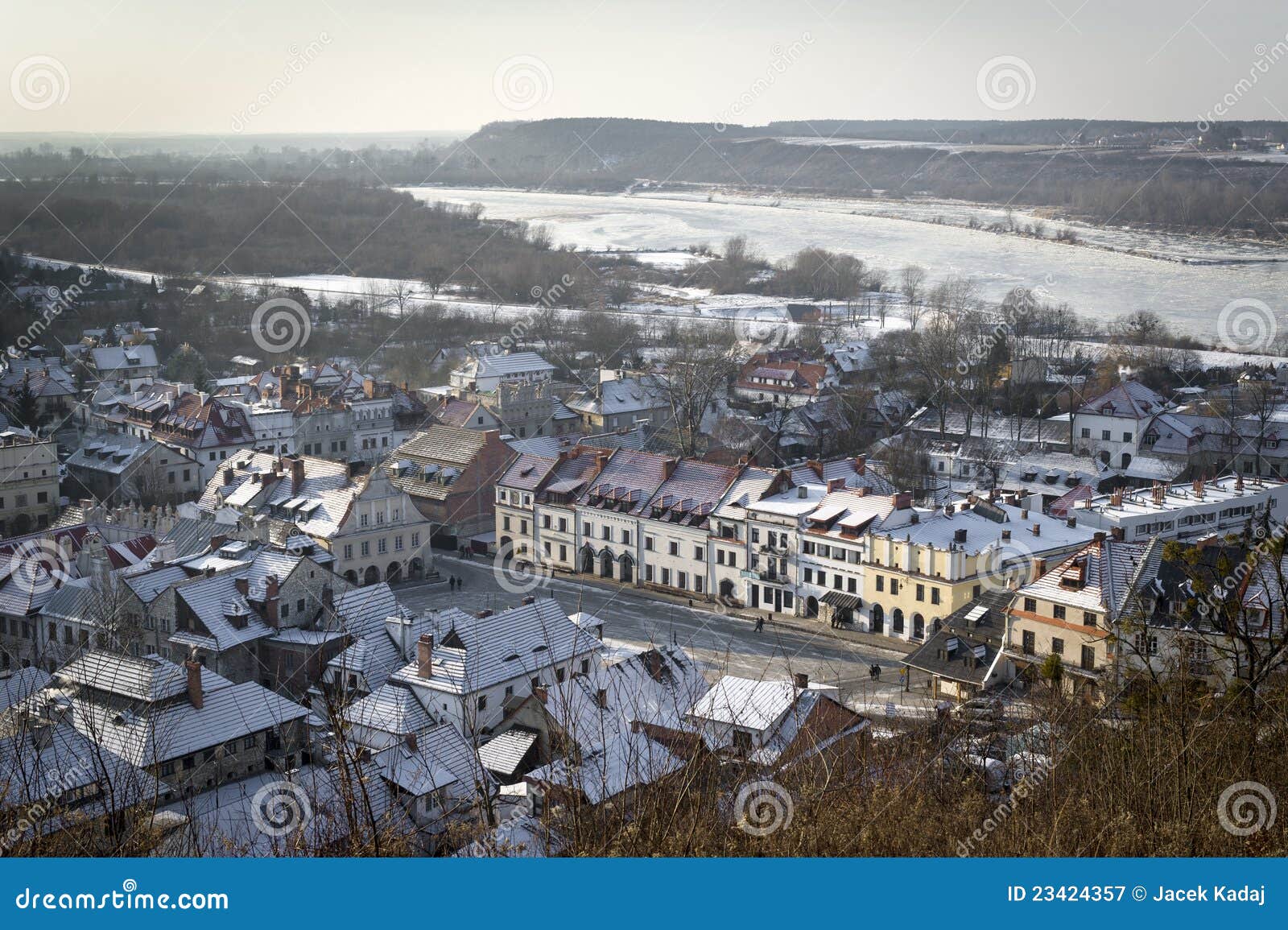 panorama of kazimierz dolny in winter