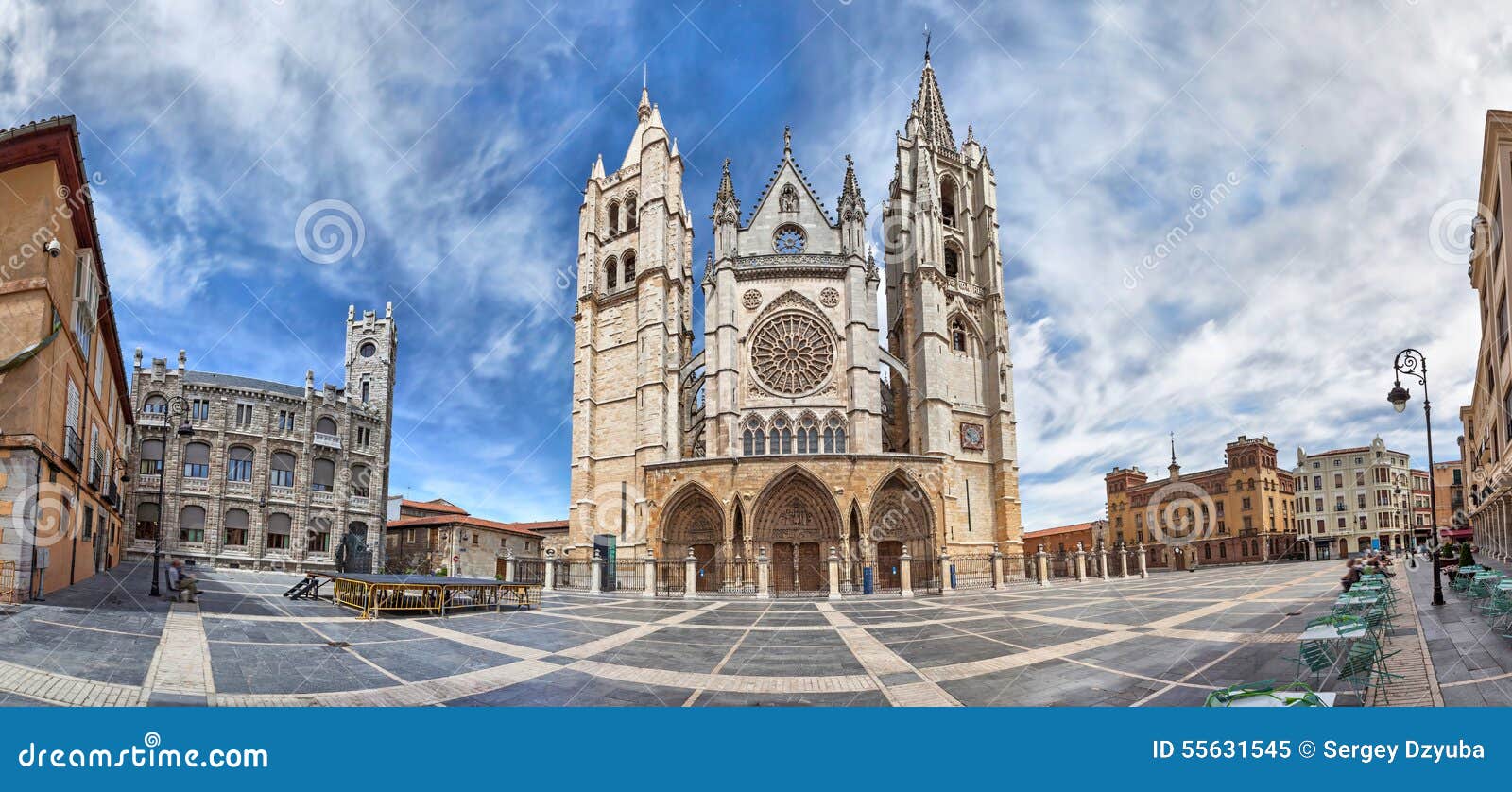 panorama of plaza de regla and leon cathedral, spain
