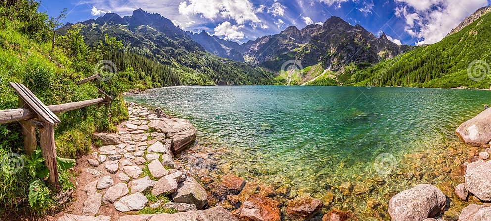 Panorama Von Teich in Den TatraBergen, Polen Stockbild Bild von