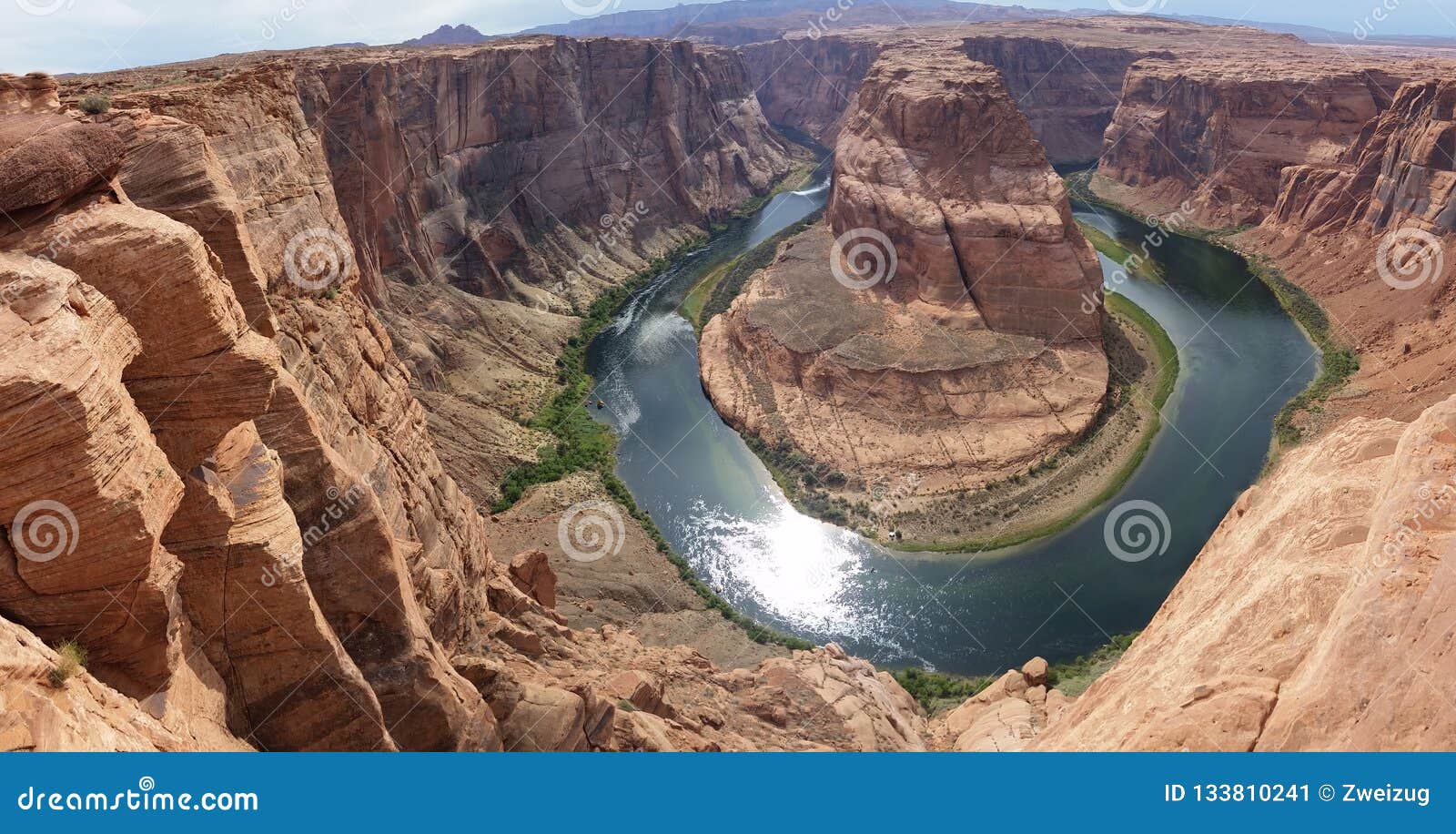 panoramatic photo of horseshoe bend of colorado river, arizona, usa