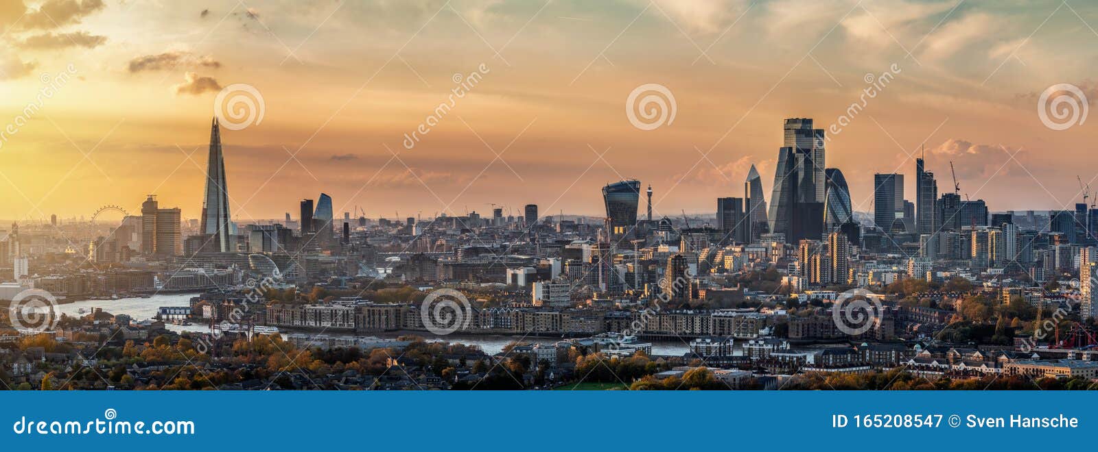 panoramic, elevated view to the skyline of london, united kingdom