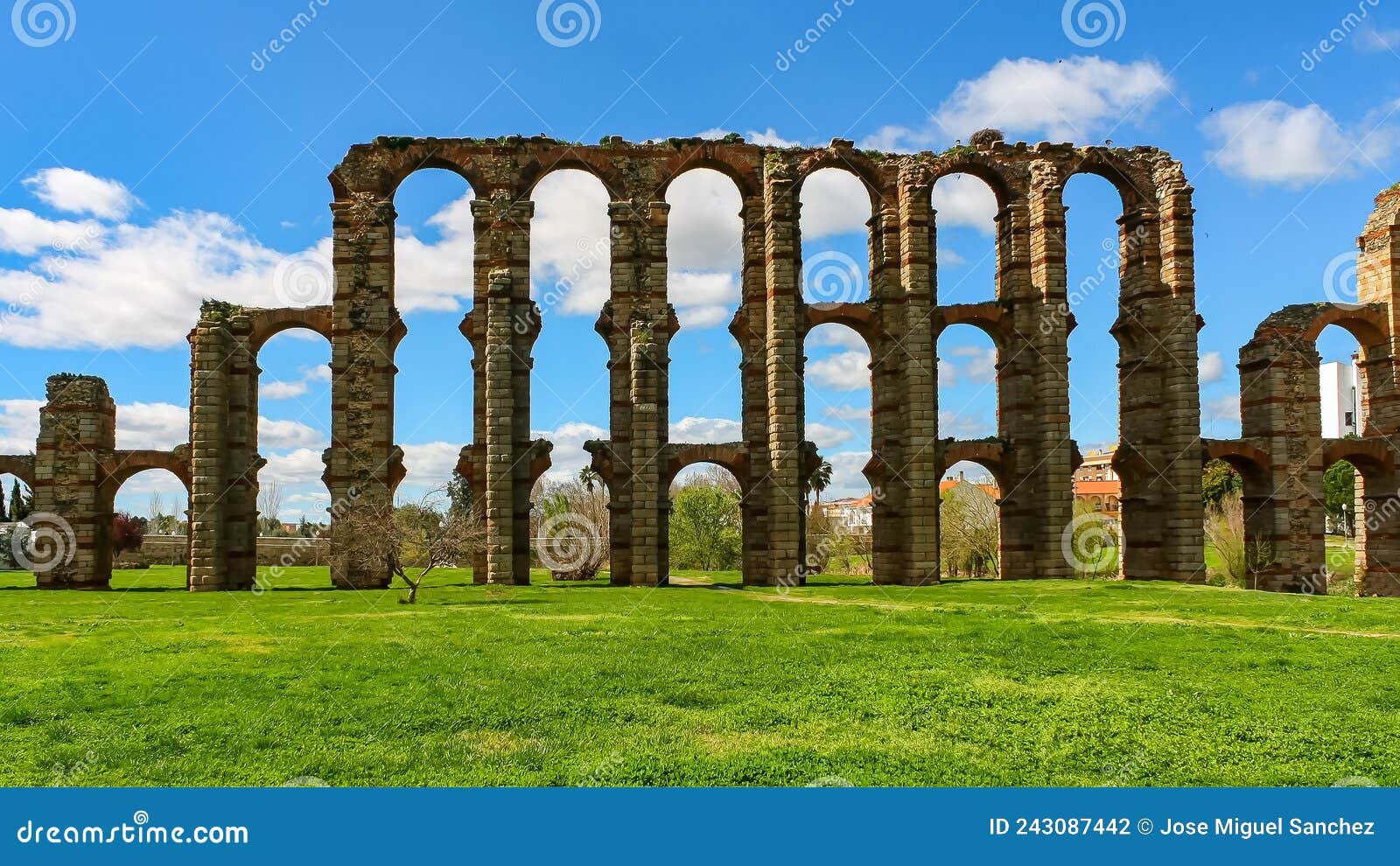 panoramic of the famous roman aqueduct of mÃÂ©rida for the transport of water.